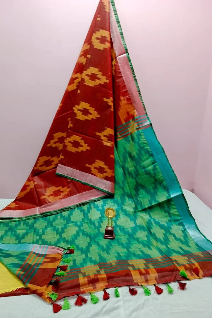 maroon green handwoven ikat cotton saree - linenworldonline.in