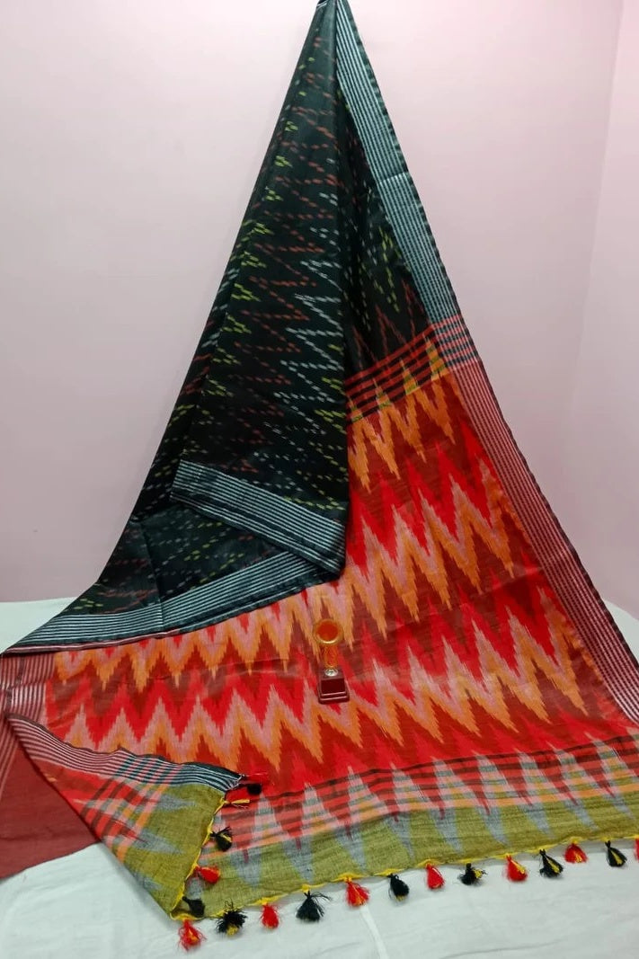 black red handwoven ikat cotton saree - linenworldonline.in
