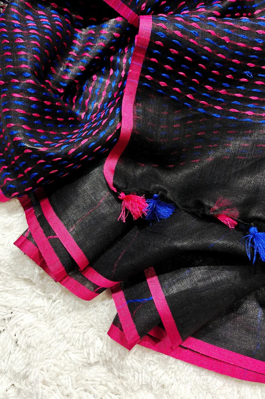 black pure linen kantha woven saree - linenworldonline.in