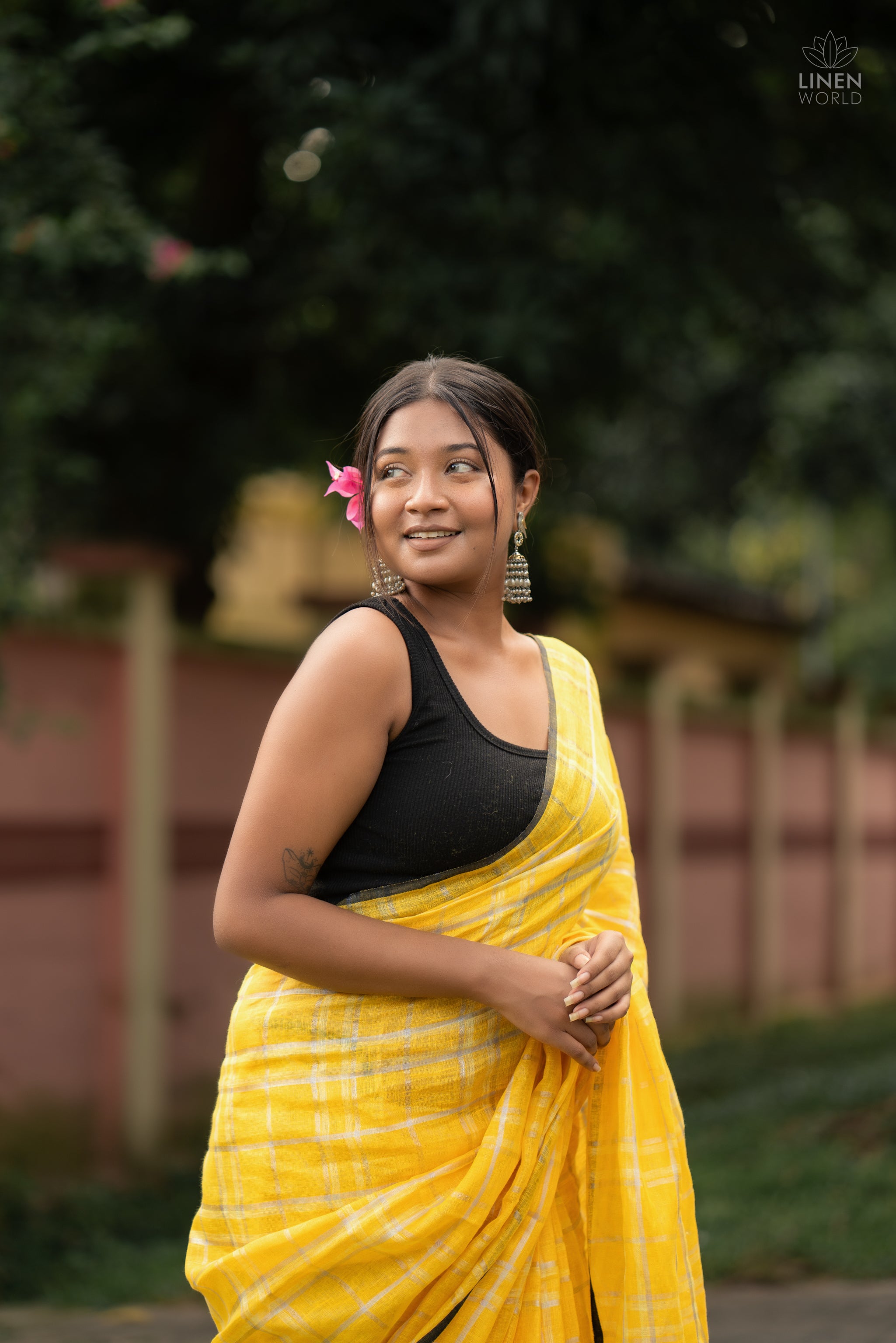 ishani - mango yellow checkered pure linen saree - linenworldonline.in