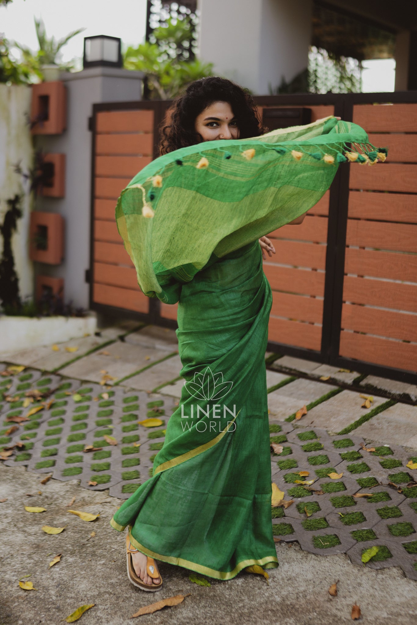 tanishka: green gold zari pure handwoven linen saree - linen world
