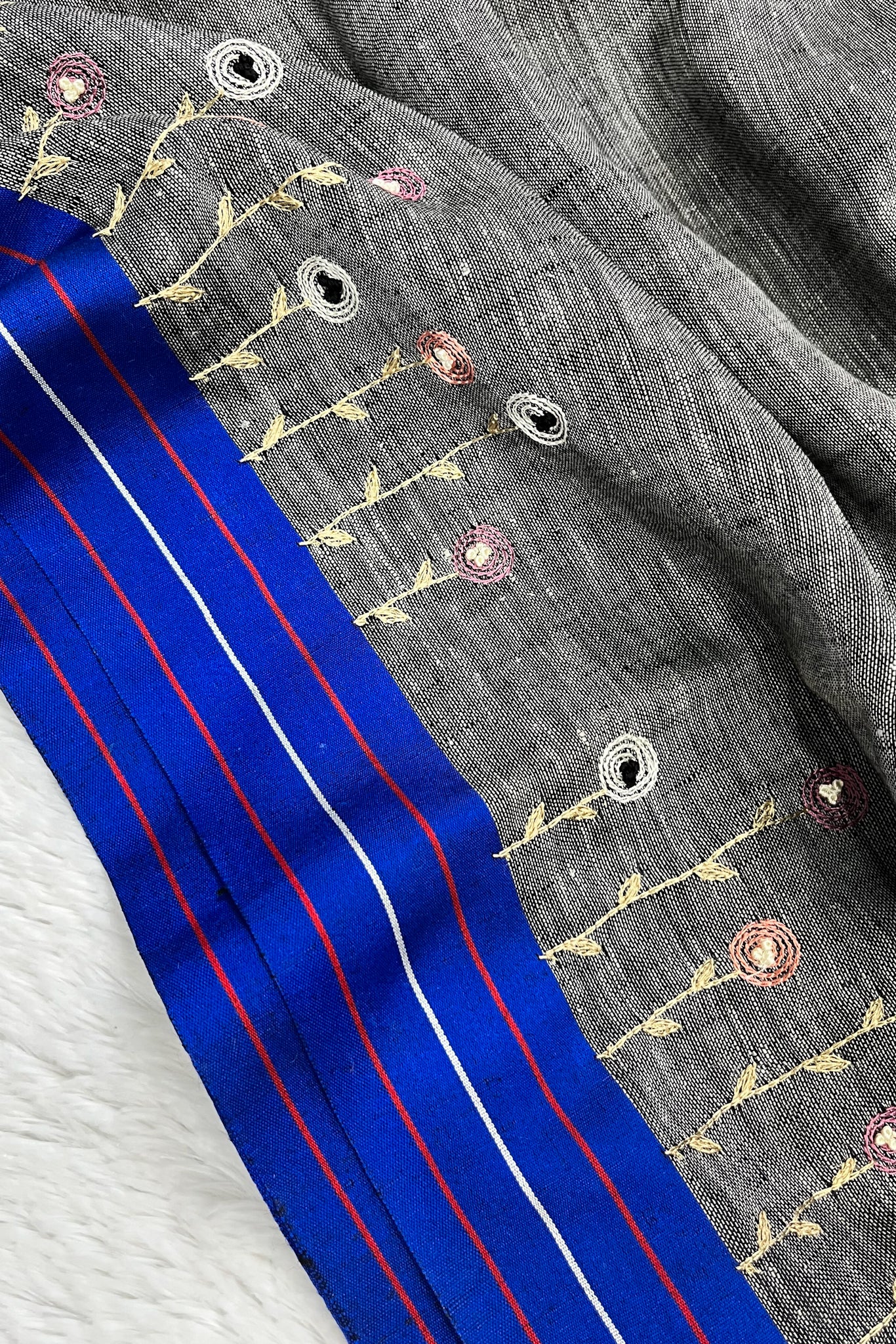 zareen: grey french knot hand embroidered pure linen saree - linenworldonline.in