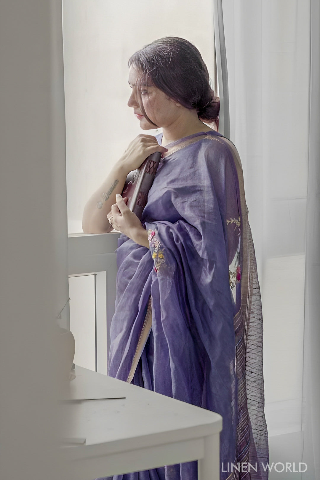 adah - french knot silk linen saree - linenworldonline.in