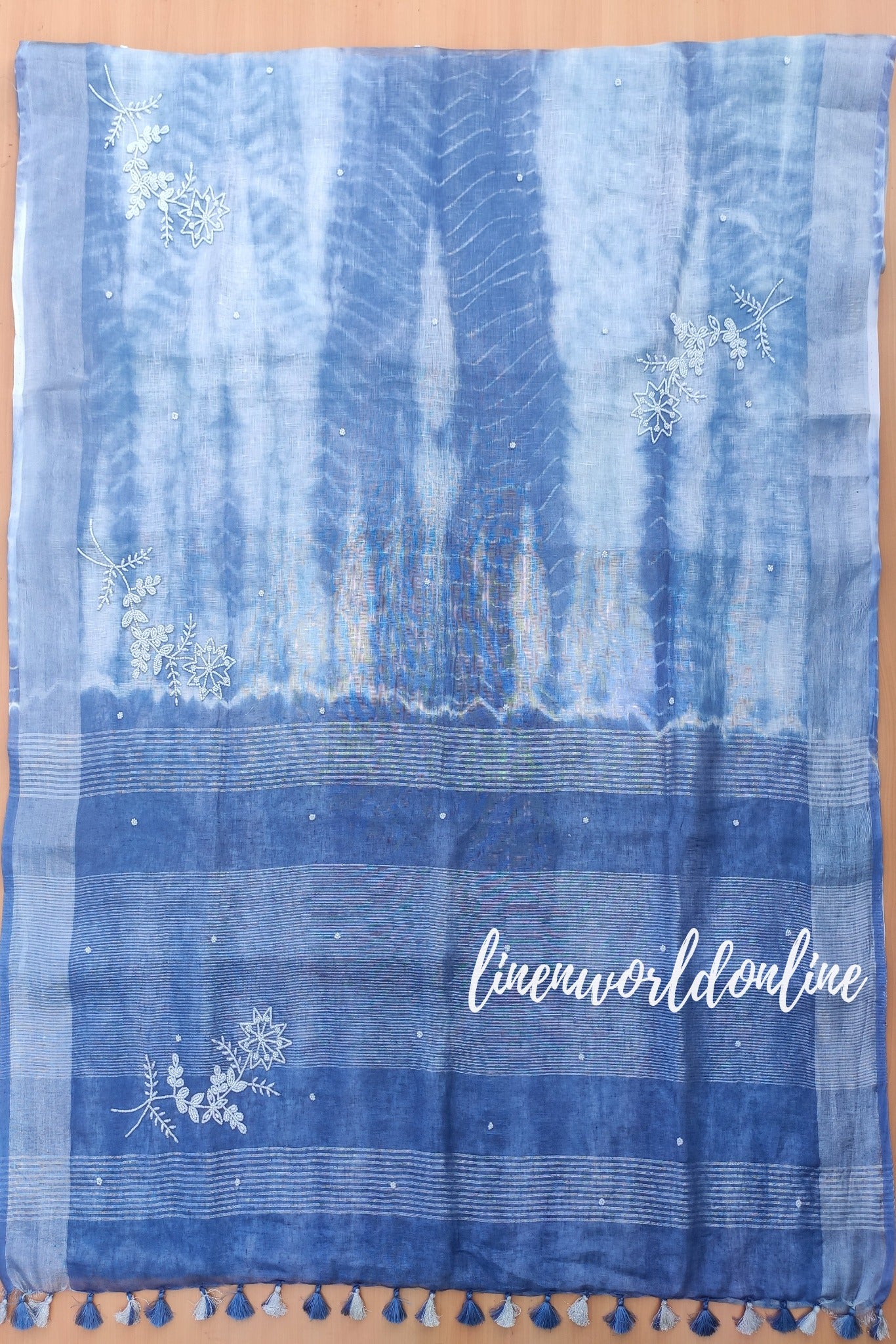 blue and white pure linen shibori handembroidery saree - linenworldonline.in