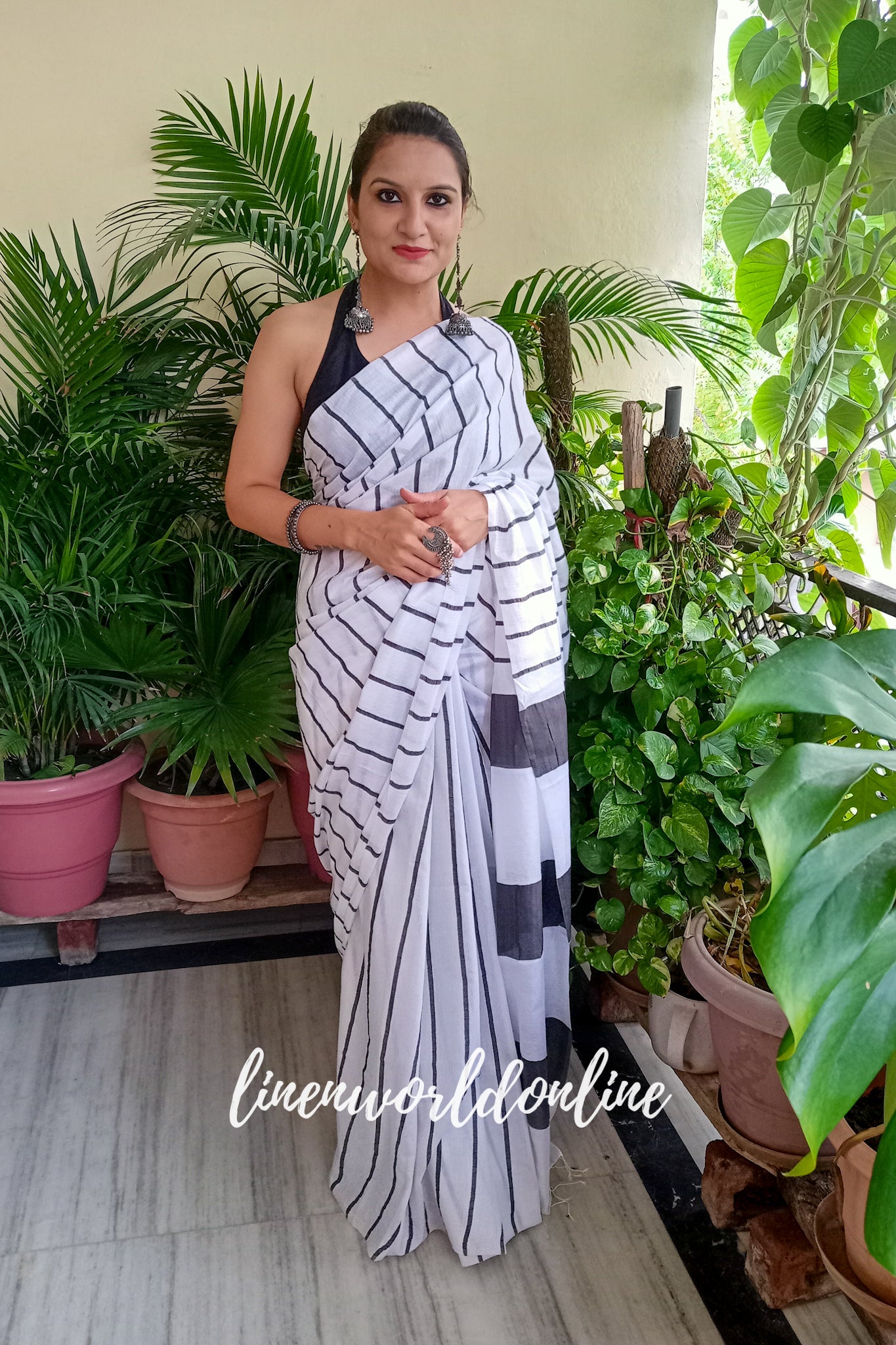 white cotton silk saree with black stripes - linenworldonline.in