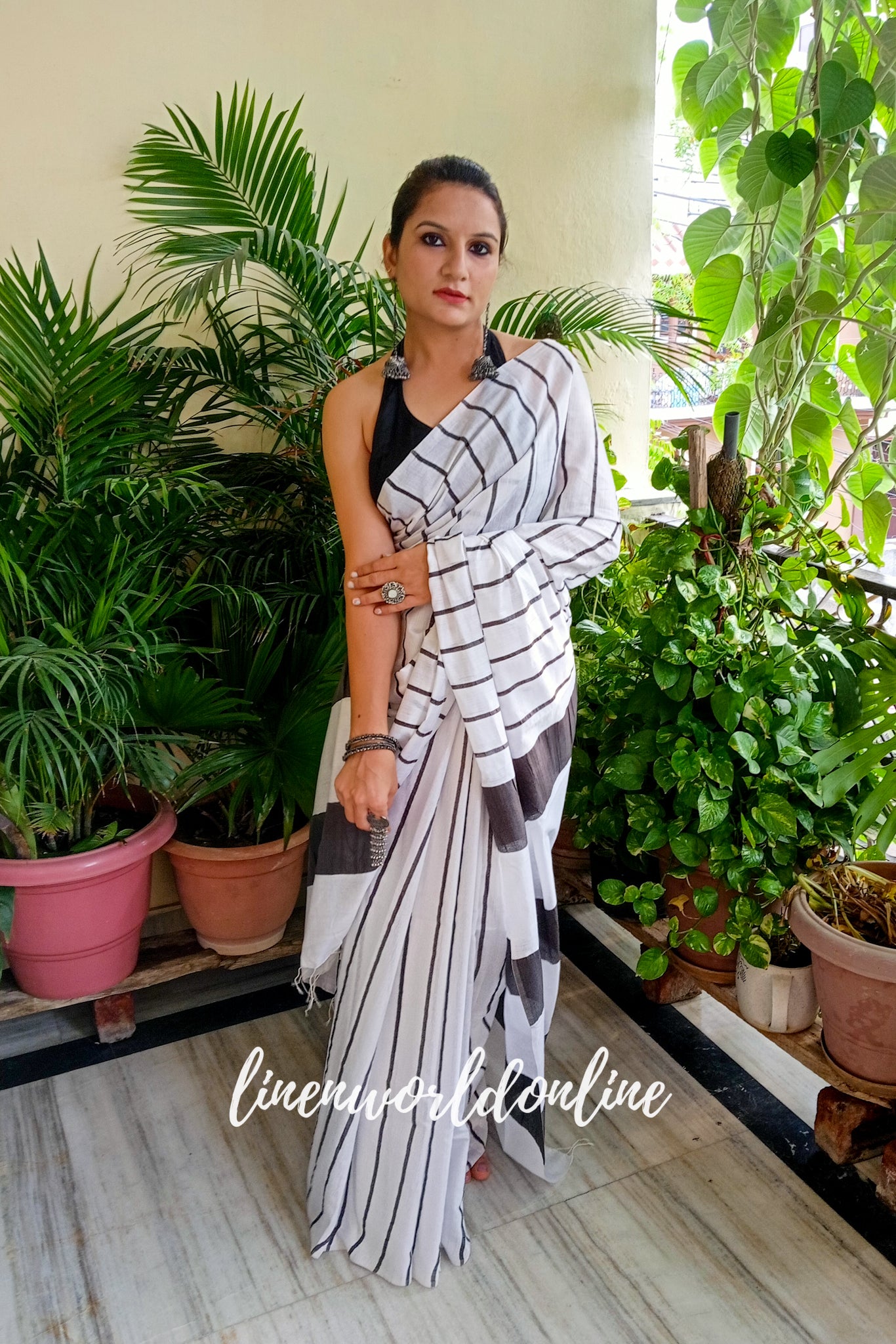 white cotton silk saree with black stripes - linenworldonline.in