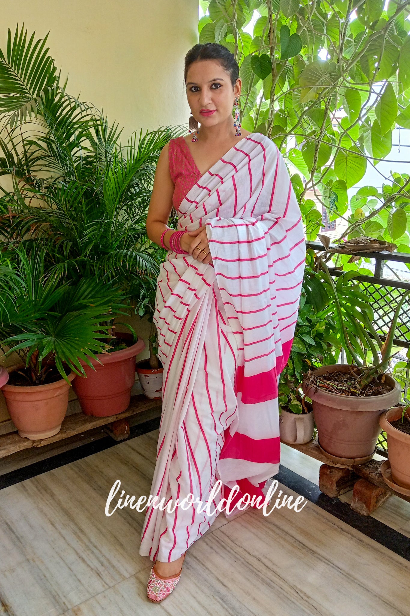 white cotton silk saree with pink stripes - linenworldonline.in