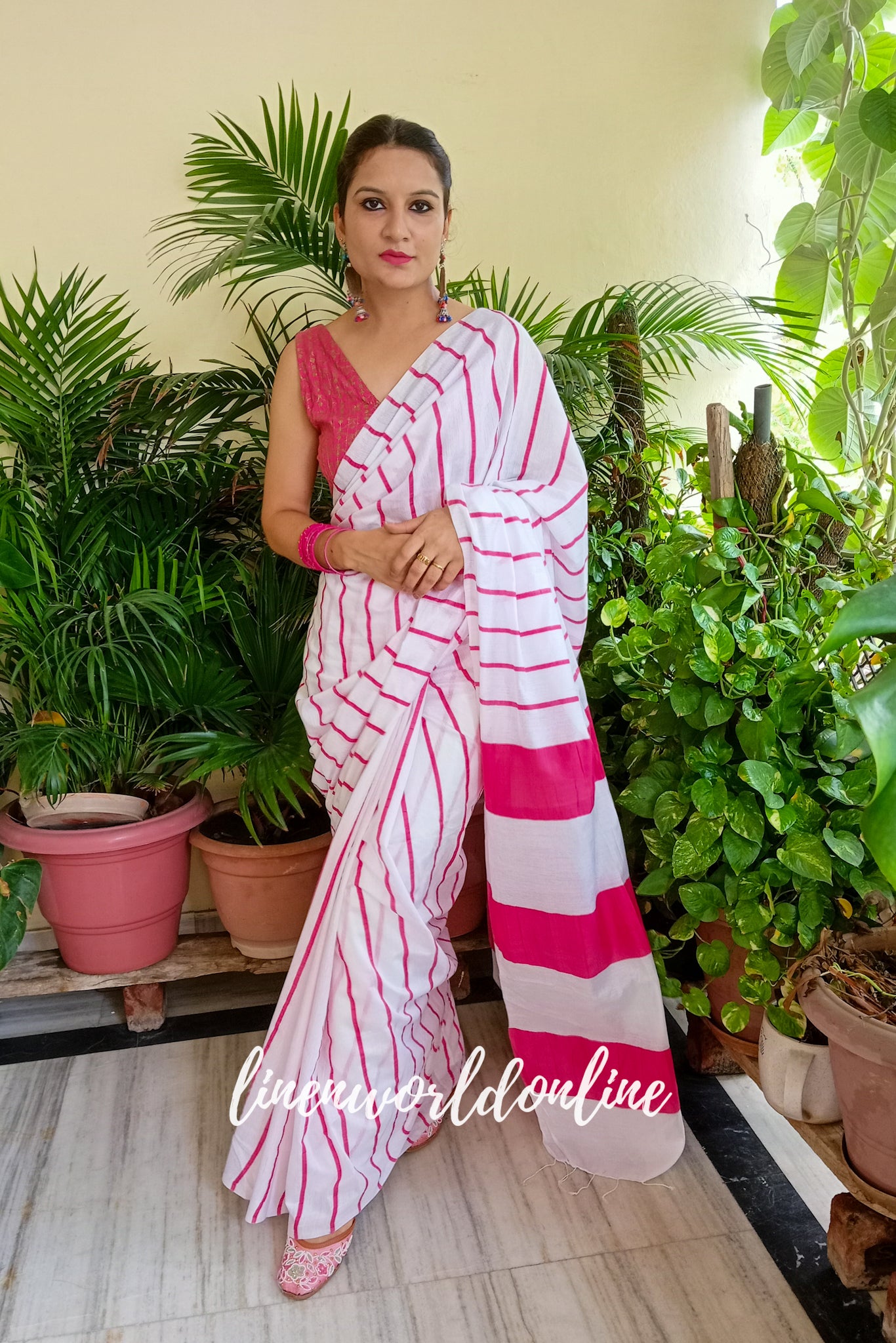 white cotton silk saree with pink stripes - linenworldonline.in