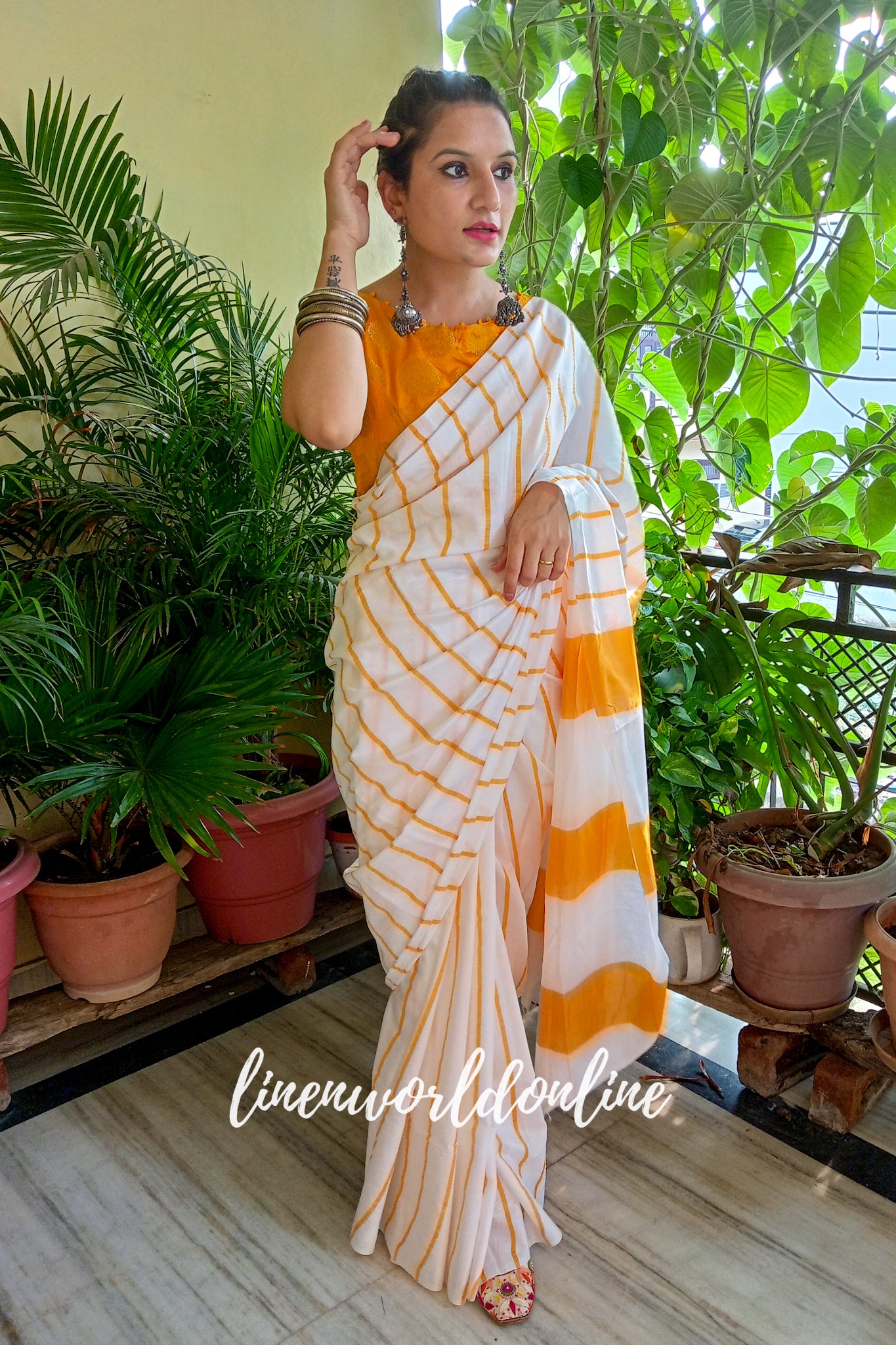 white cotton silk saree with mustard yellow stripes - linenworldonline.in