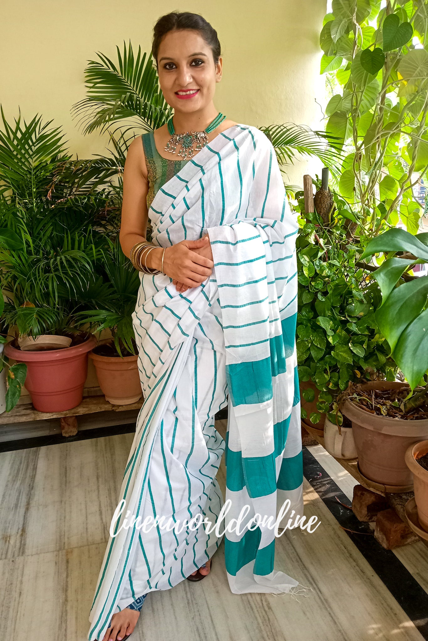 white cotton silk saree with rama green stripes - linenworldonline.in