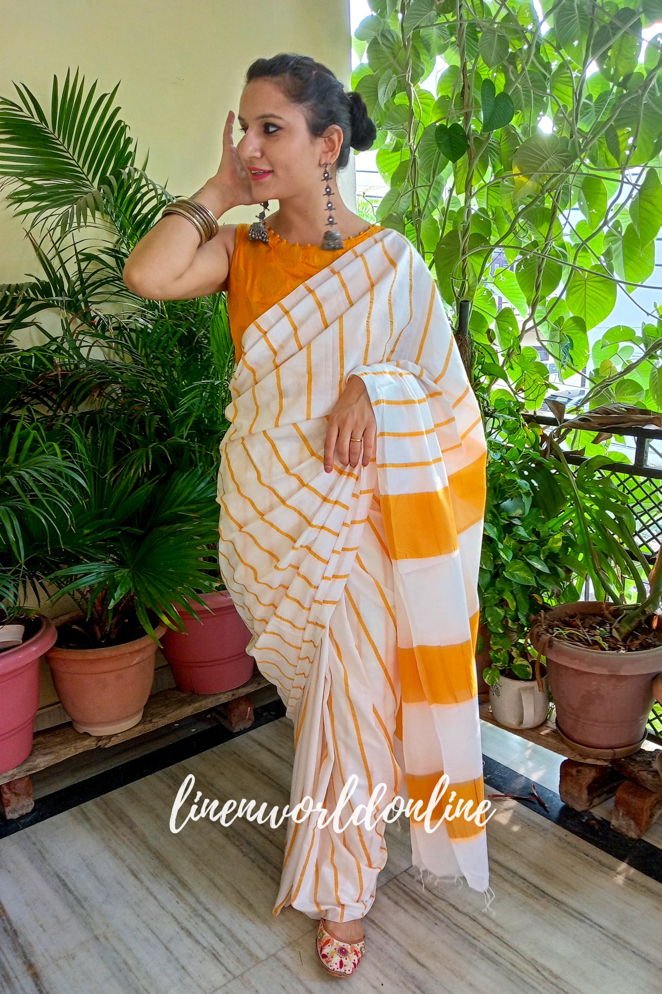 white cotton silk saree with mustard yellow stripes - linenworldonline.in