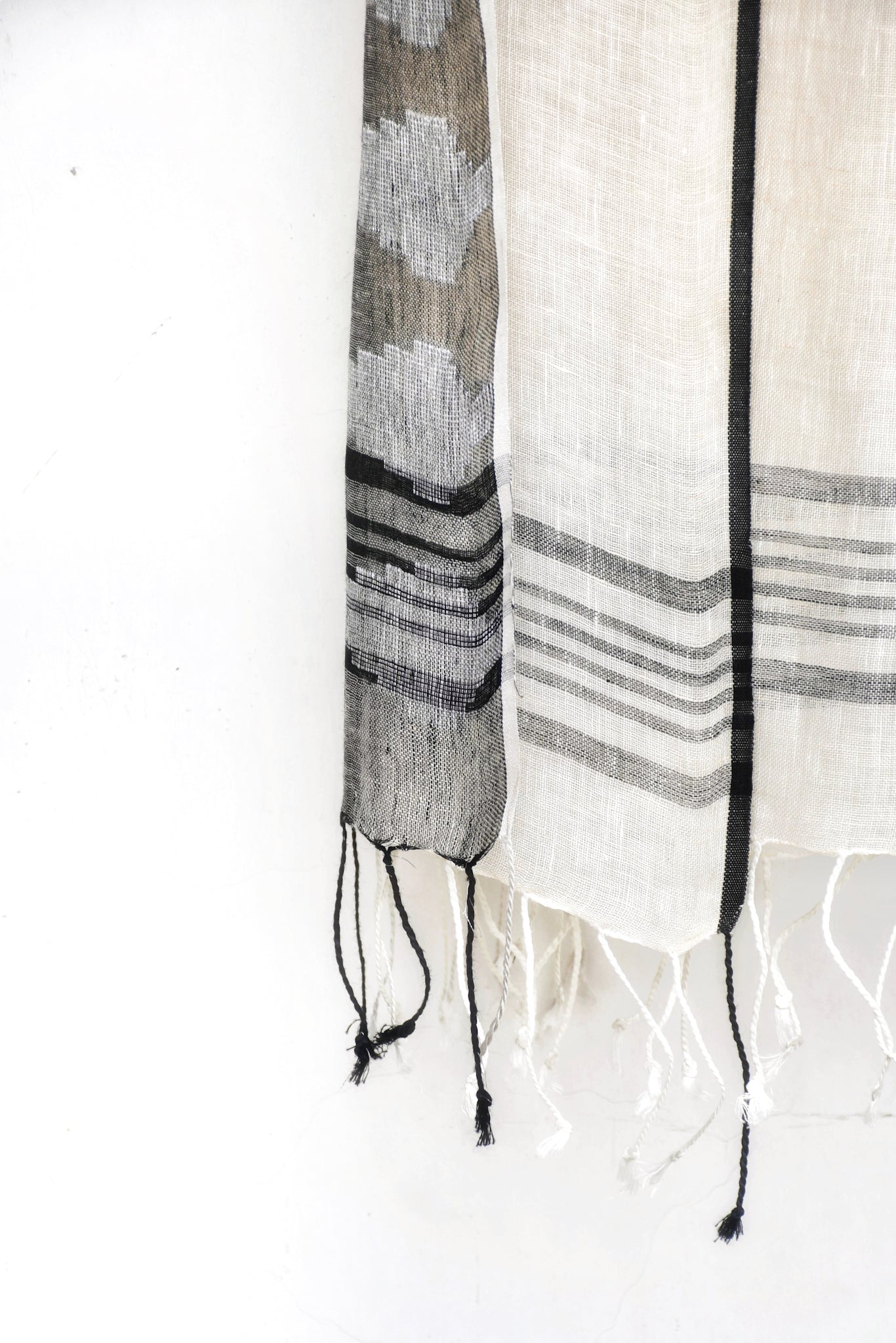 cream pure linen dobby woven dupatta - linenworldonline.in