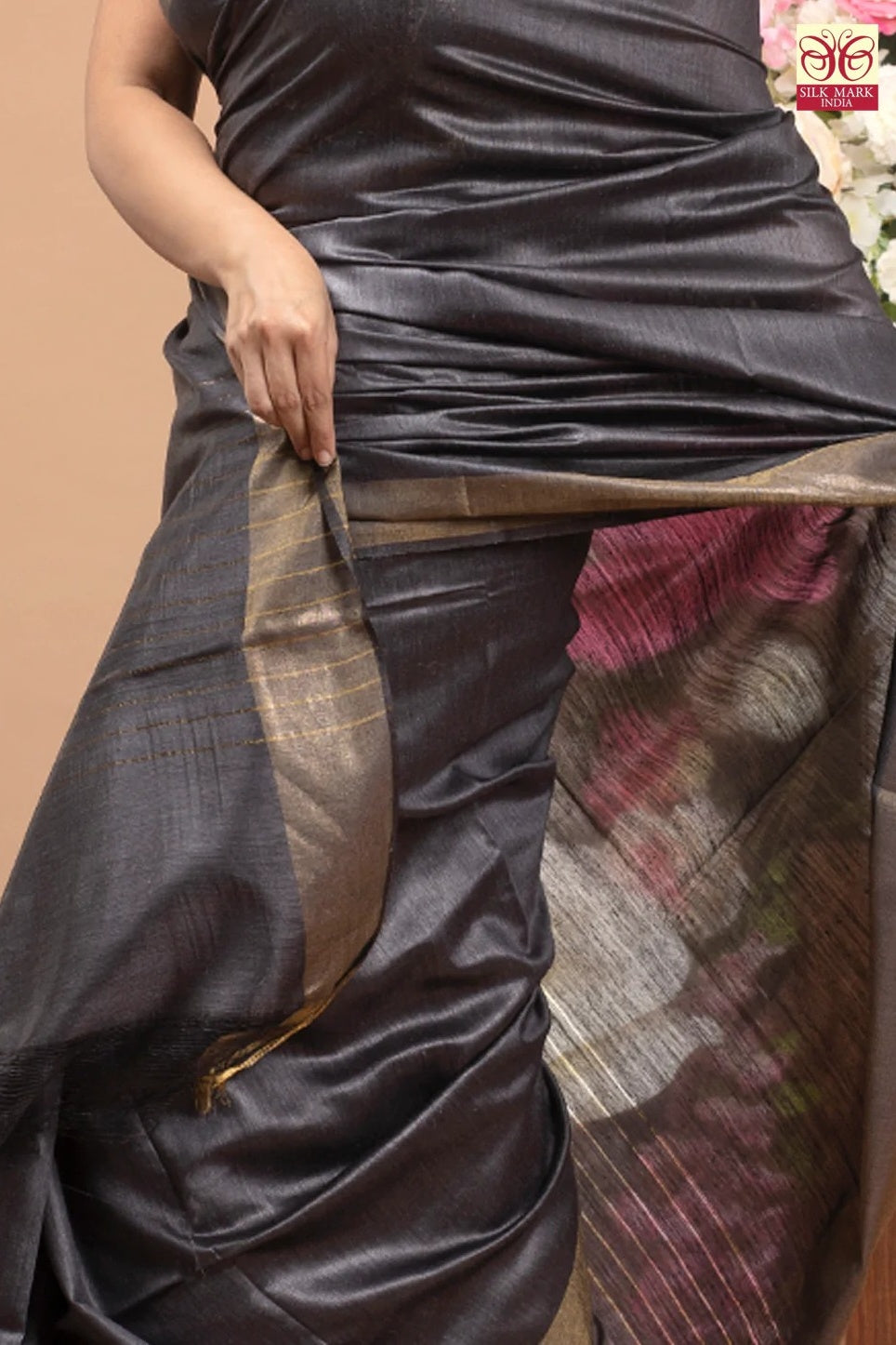 black handwoven tussar muga silk saree - linenworldonline.in