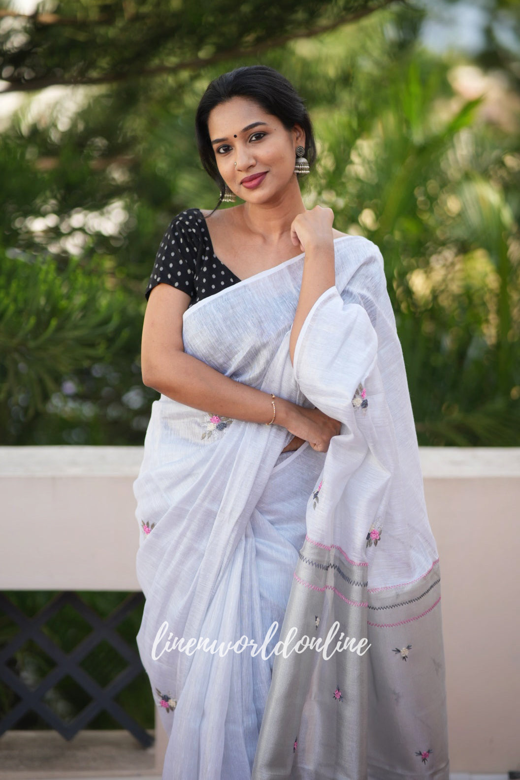 olivia - white zari linen french knot saree - linenworldonline.in