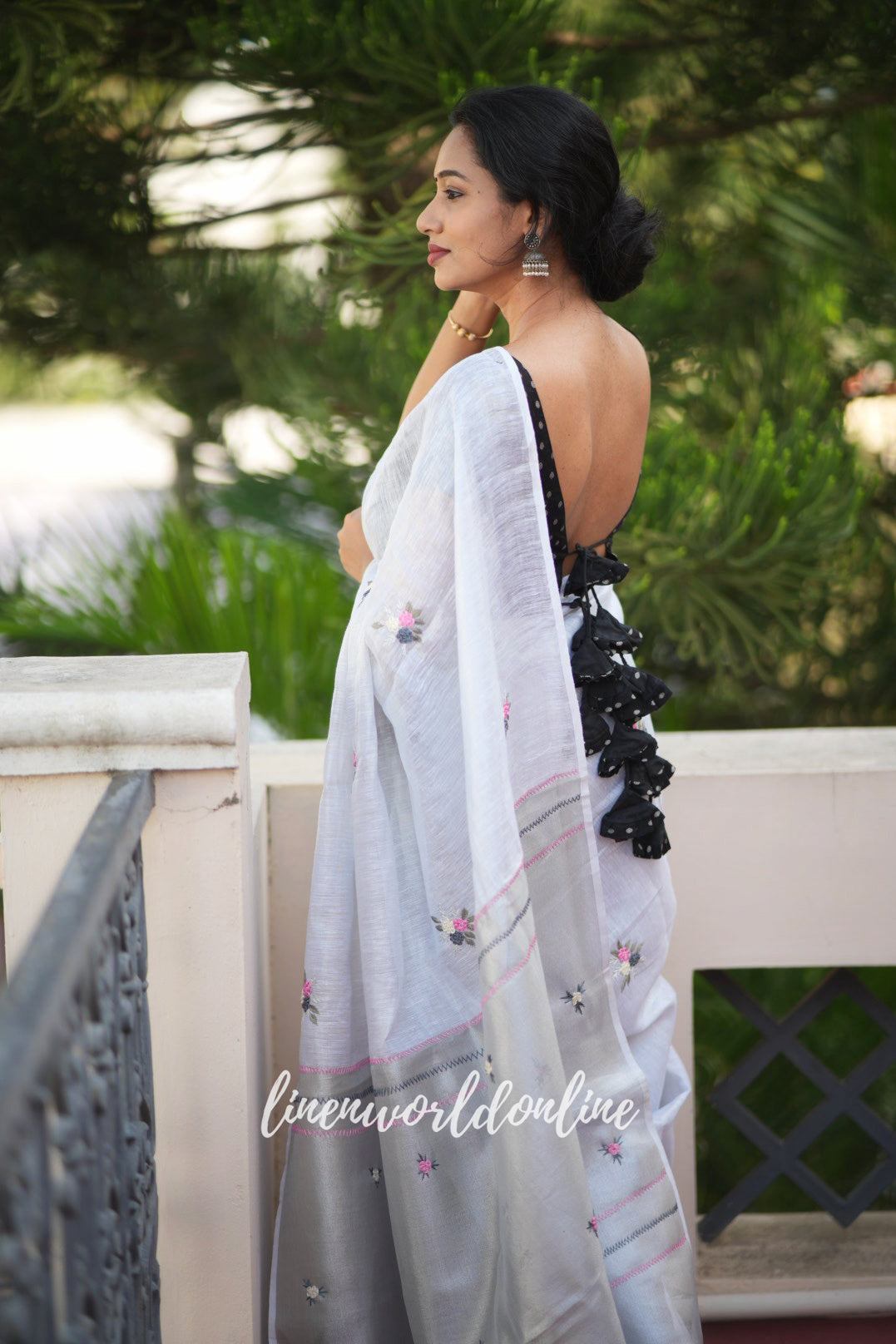 olivia - white zari linen french knot saree - linenworldonline.in