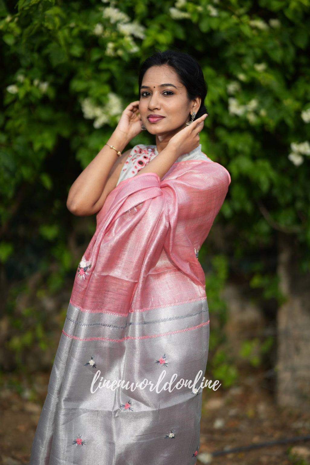 evelyn - peach zari linen french knot saree - linenworldonline.in
