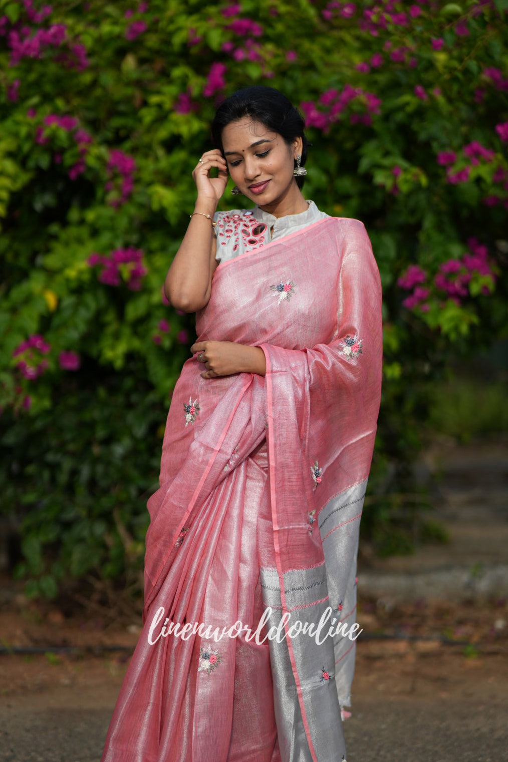 evelyn - peach  zari linen french knot saree - linenworldonline.in