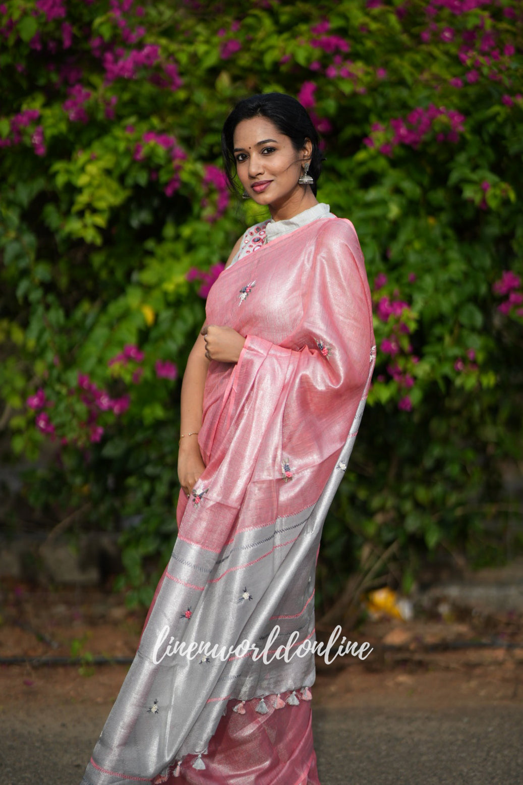 evelyn - peach zari linen french knot saree - linenworldonline.in