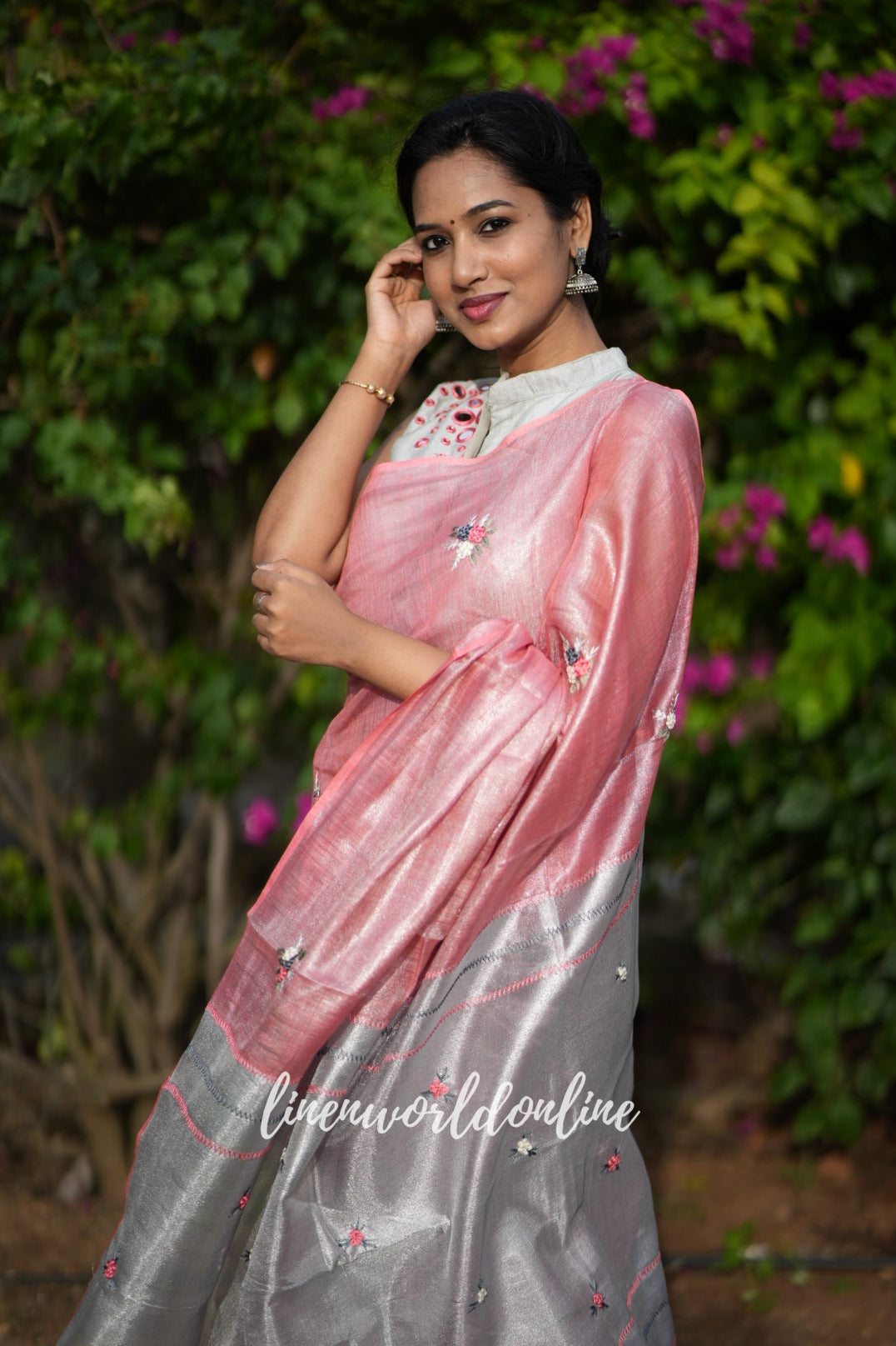 evelyn - peach  zari linen french knot saree - linenworldonline.in