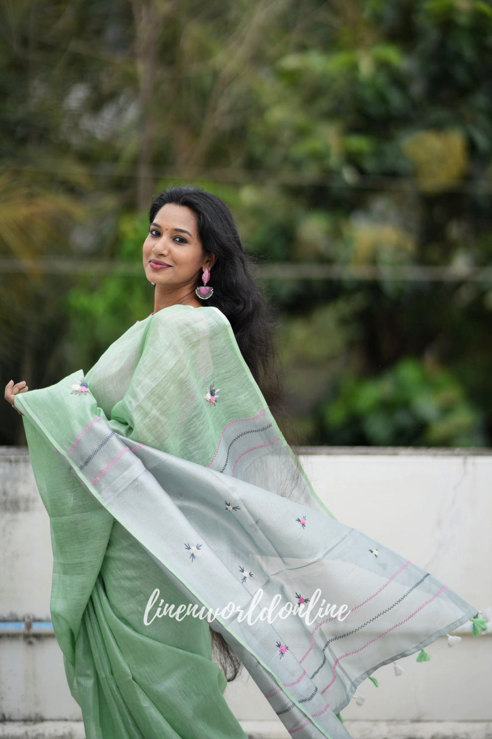 victoria - mint green pure zari linen french knot saree - linenworldonline.in