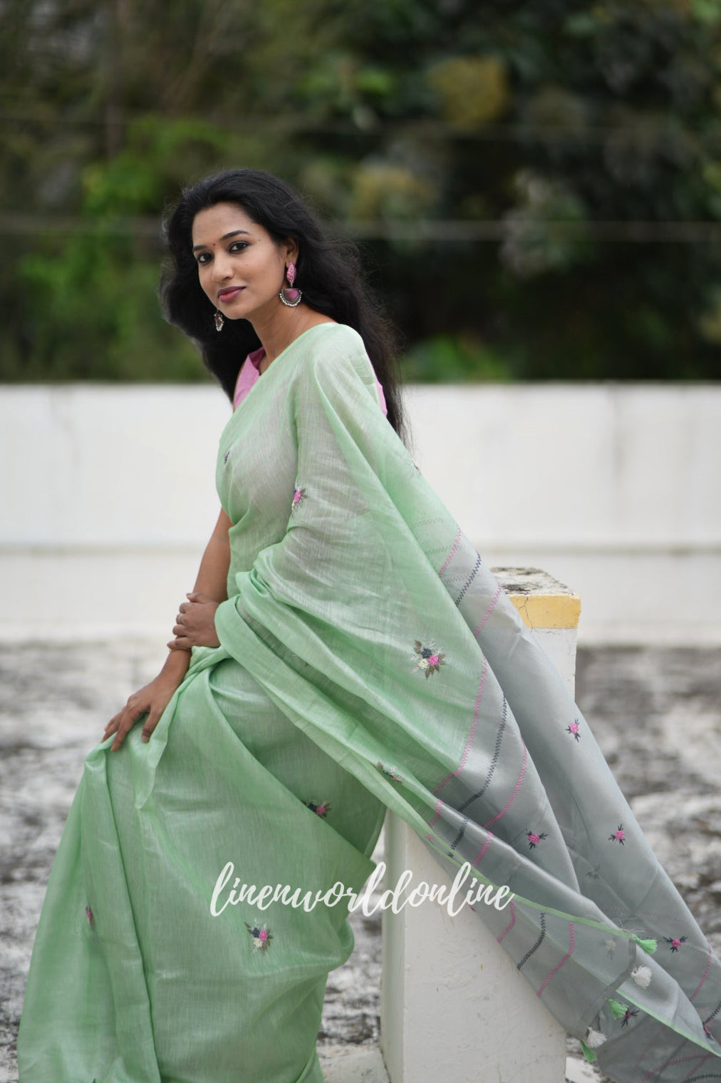 victoria - mint green pure zari linen french knot saree - linenworldonline.in