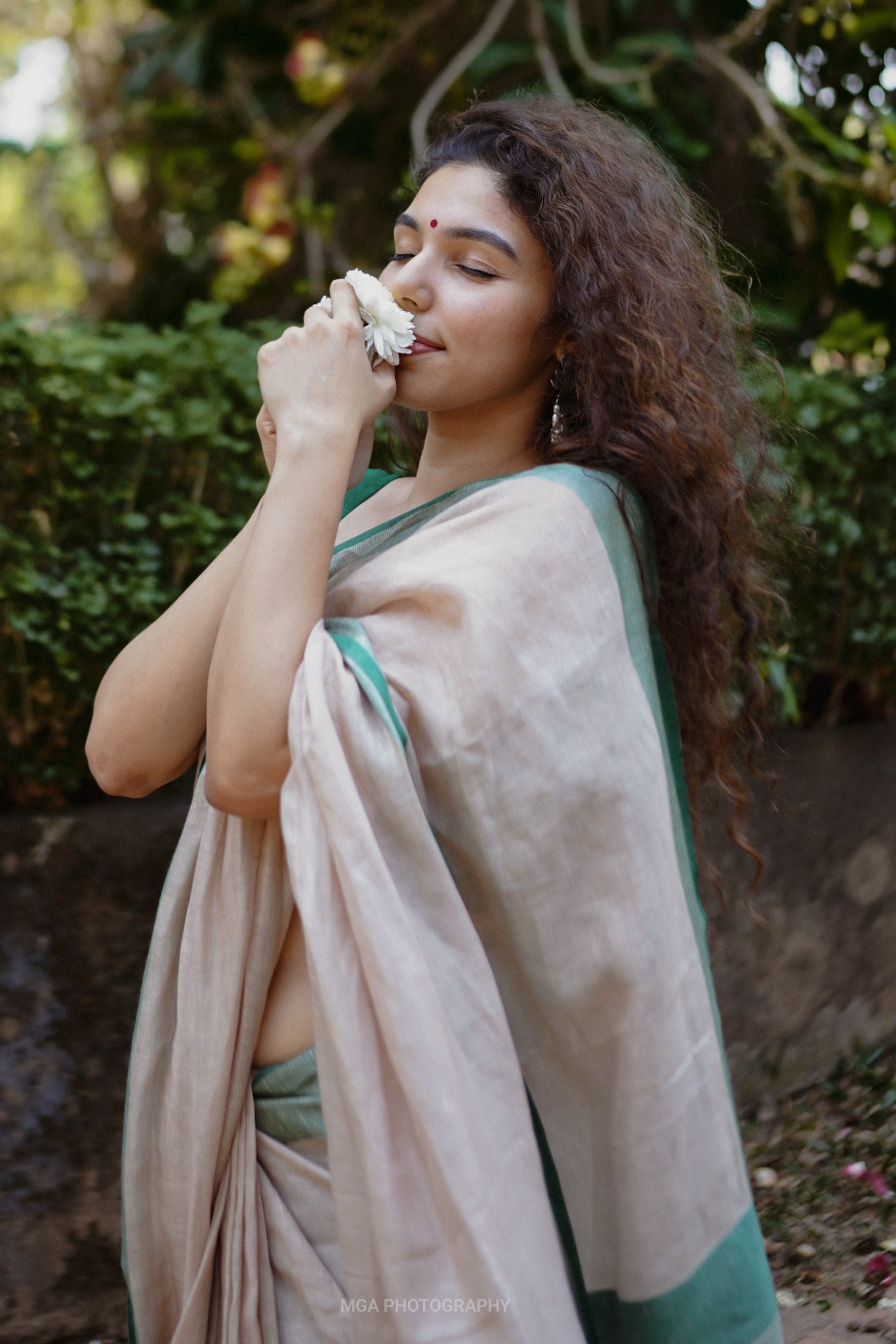 shyla - beige pure linen saree - linenworldonline.in
