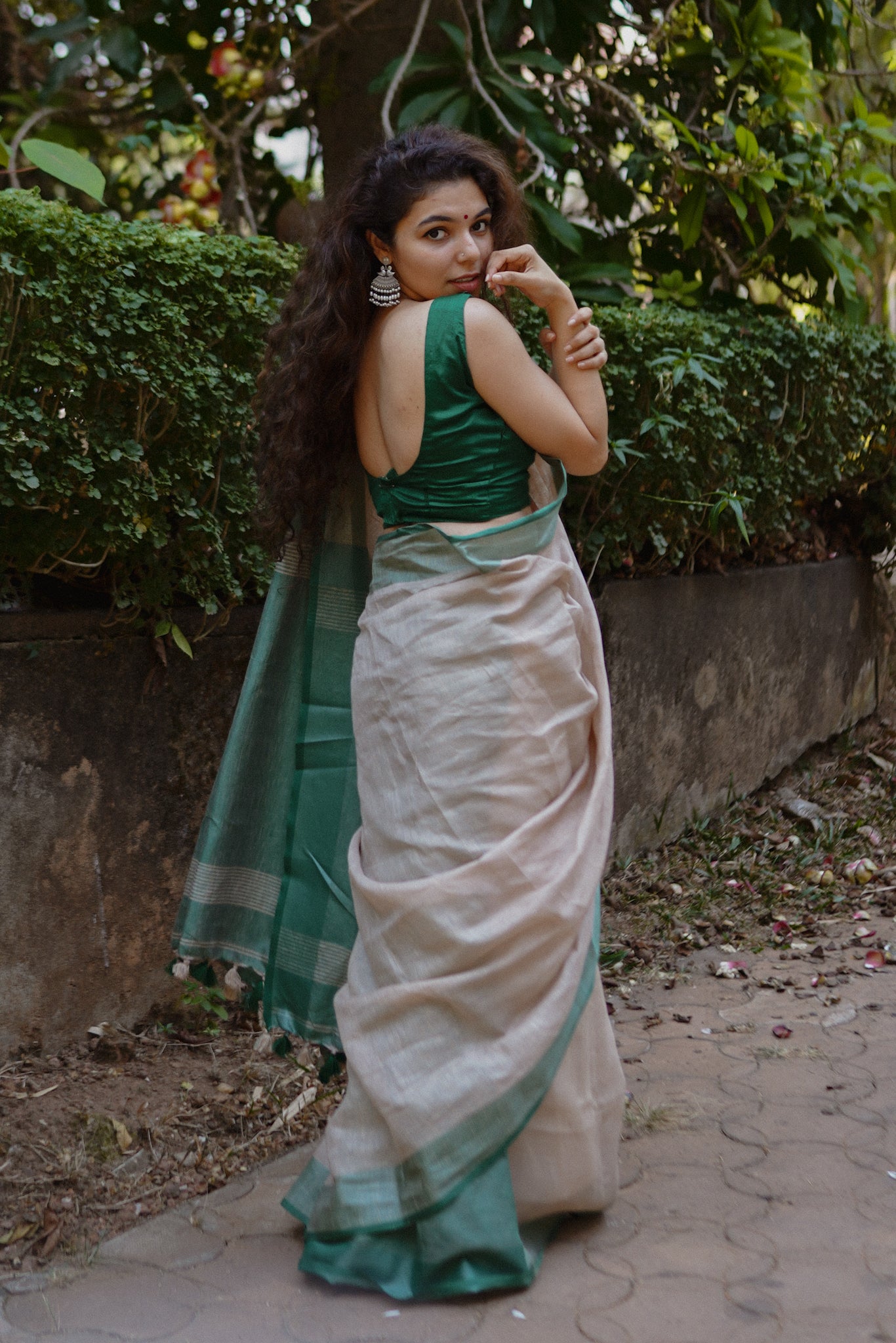 shyla - beige pure linen saree - linenworldonline.in