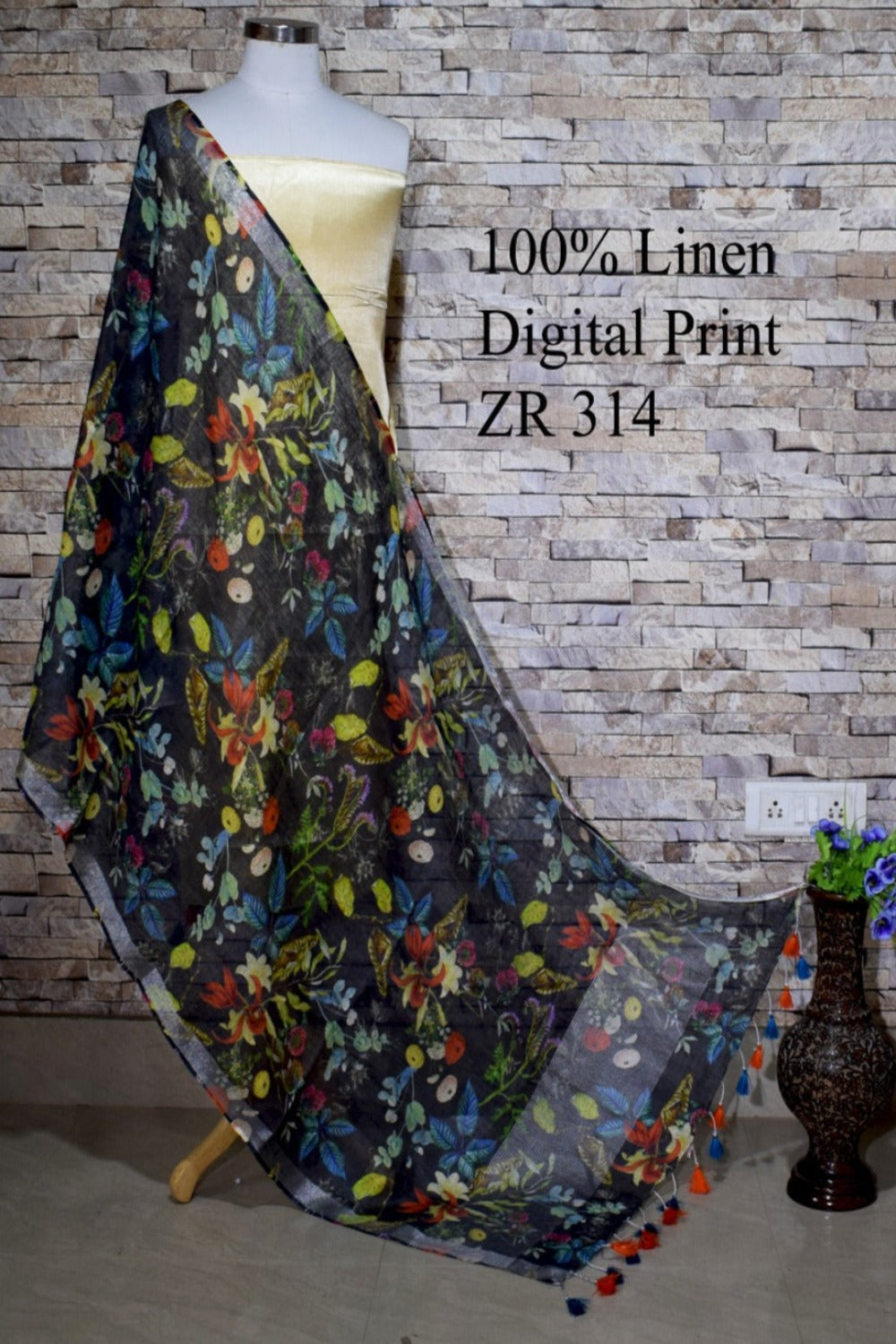 black digital printed scarf - linenworldonline.in