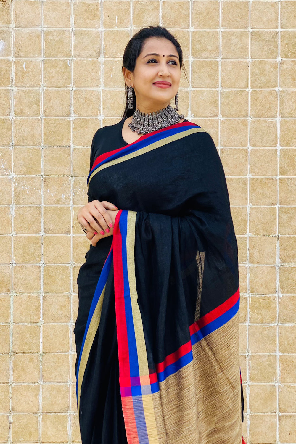 adhira - yarn dyed pure organic linen saree - linenworldonline.in