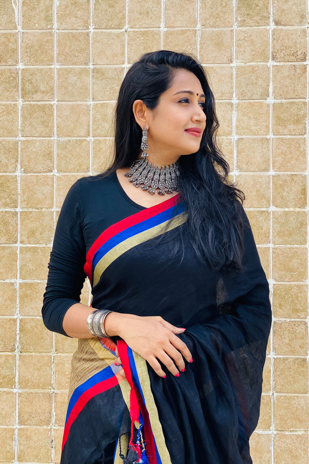 adhira - yarn dyed pure organic linen saree - linenworldonline.in