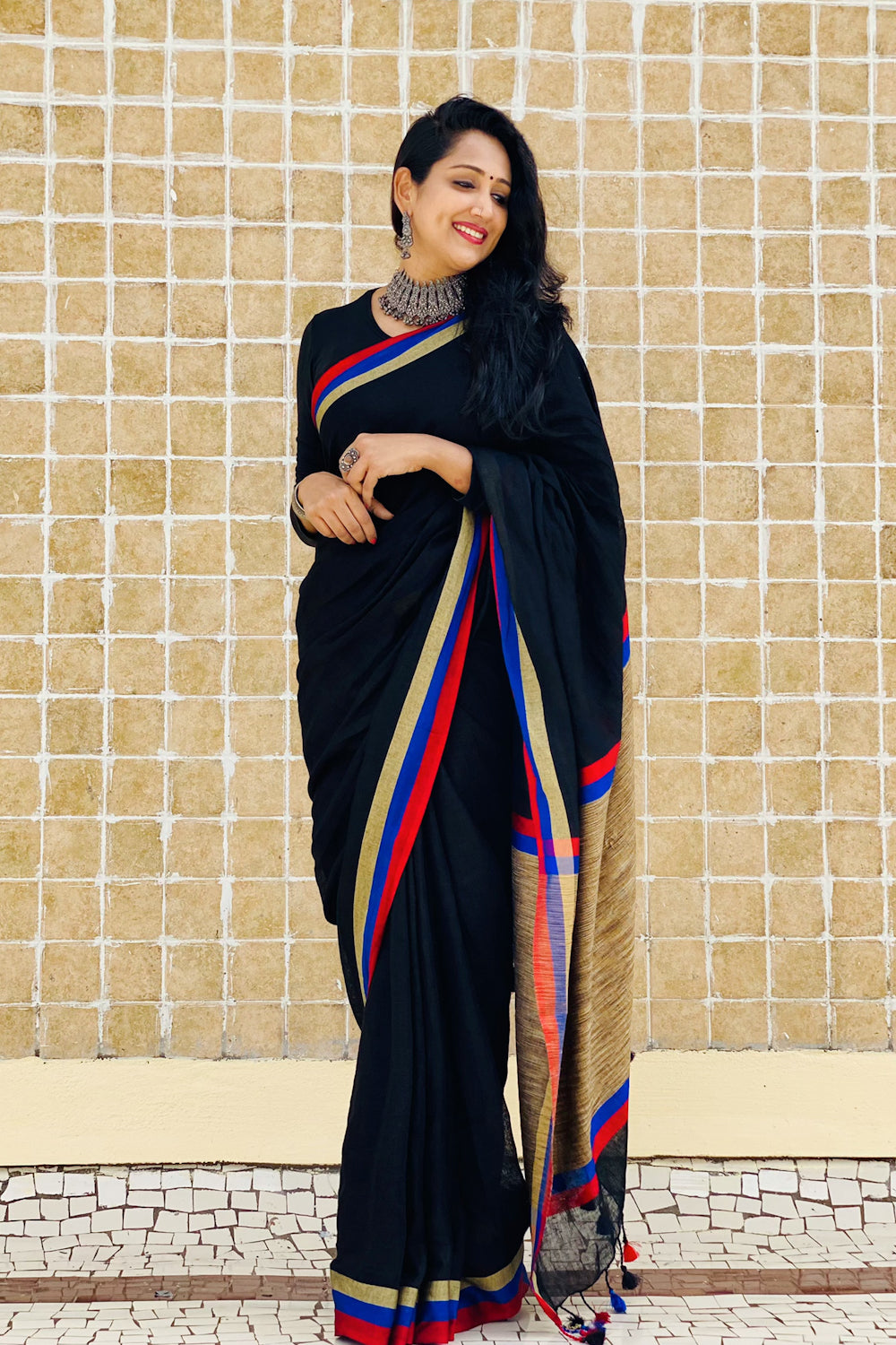 adhira - yarn dyed pure organic linen saree - linenworldonline.in