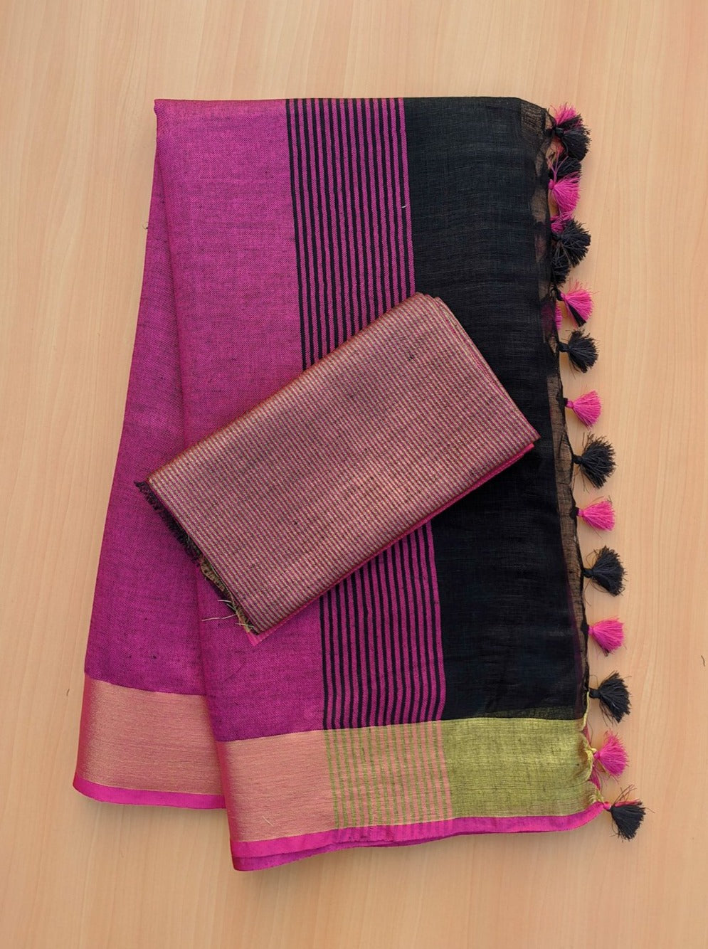 pure organic linen saree with contrast blouse - linenworldonline.in