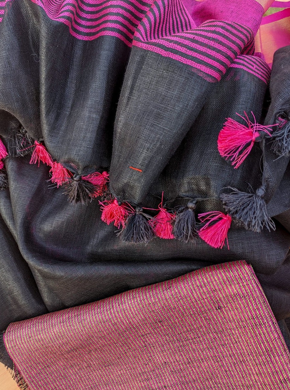 pure organic linen saree with contrast blouse - linenworldonline.in