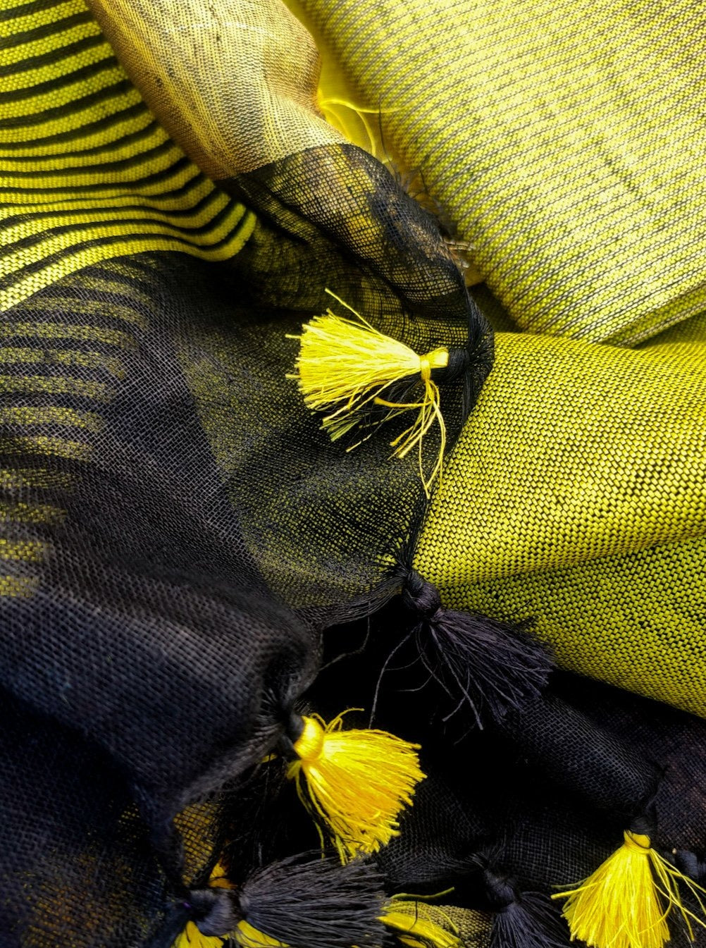 pure organic linen saree with contrast blouse - linenworldonline.in