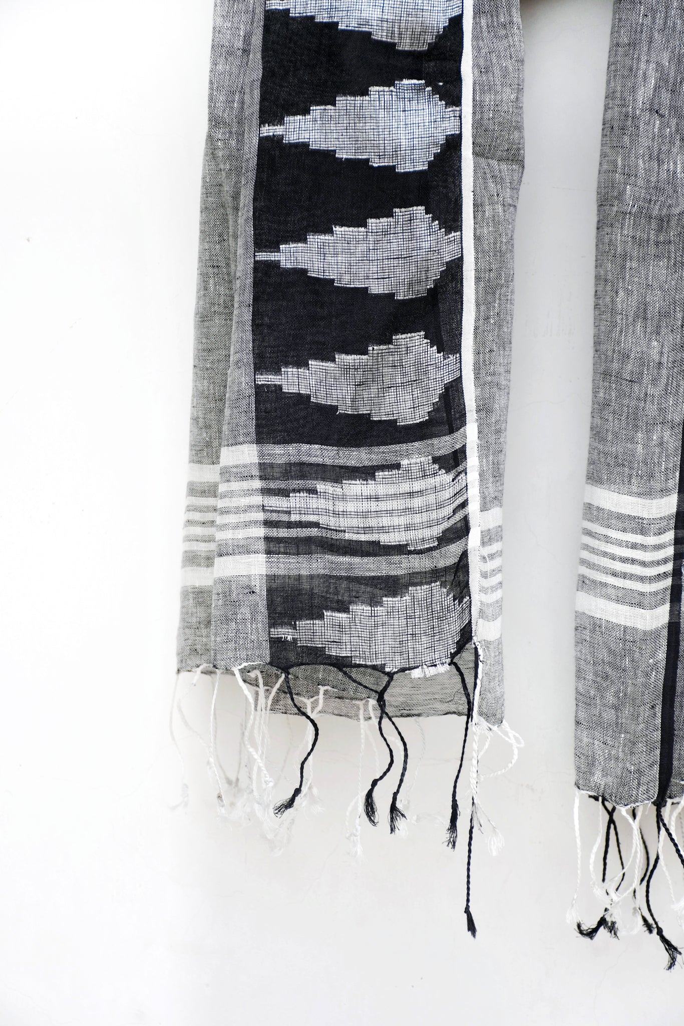 grey pure linen dobby woven dupatta - linenworldonline.in