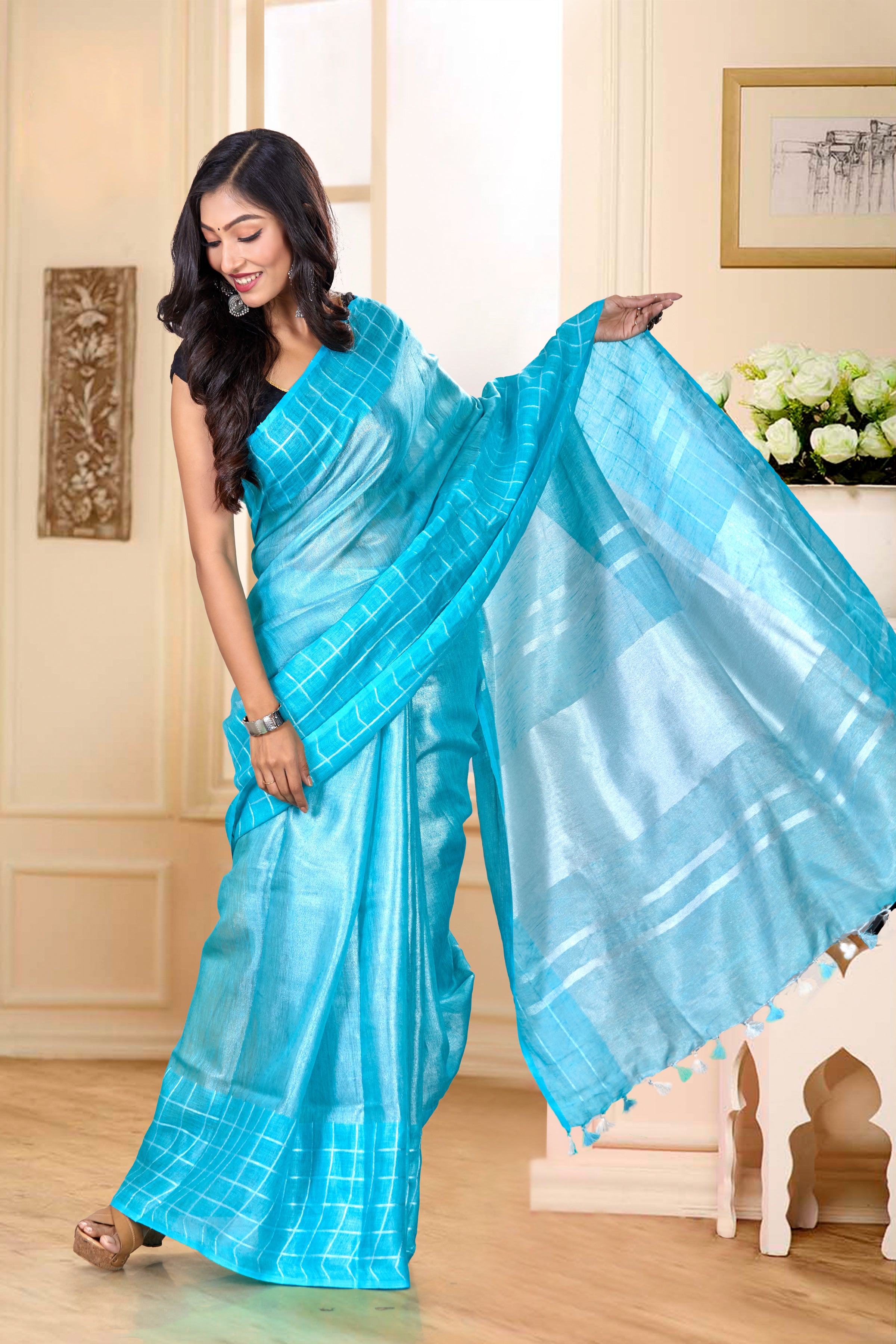 checkered handwoven zari linen saree