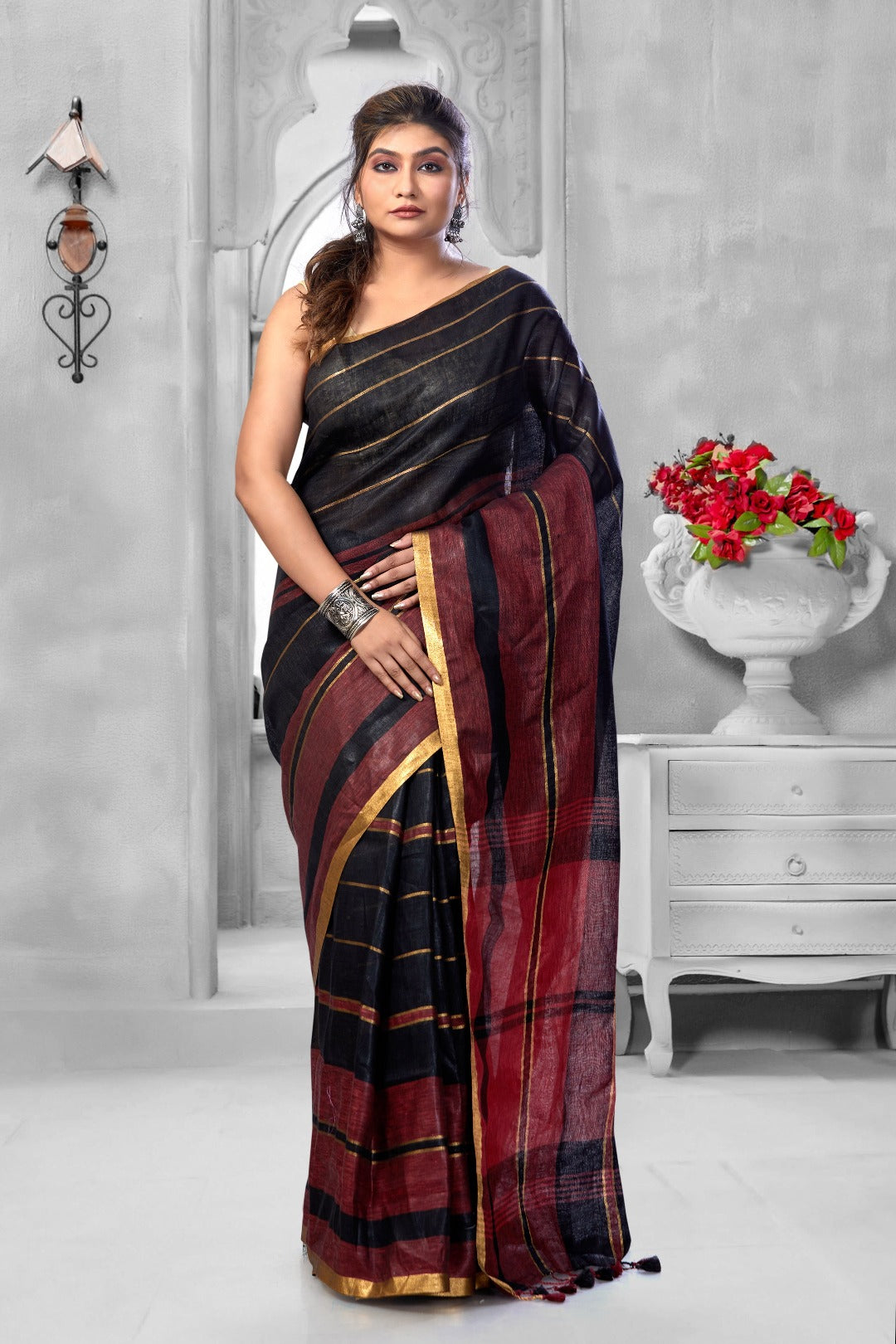 black handloom pure linen saree - linenworldonline.in
