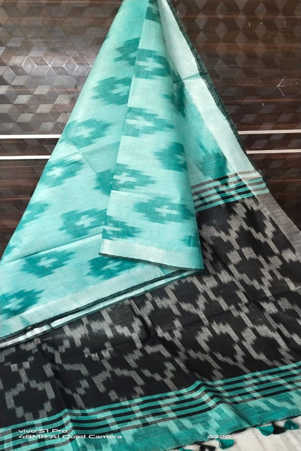 green cotton ikat handwoven saree - linenworldonline.in