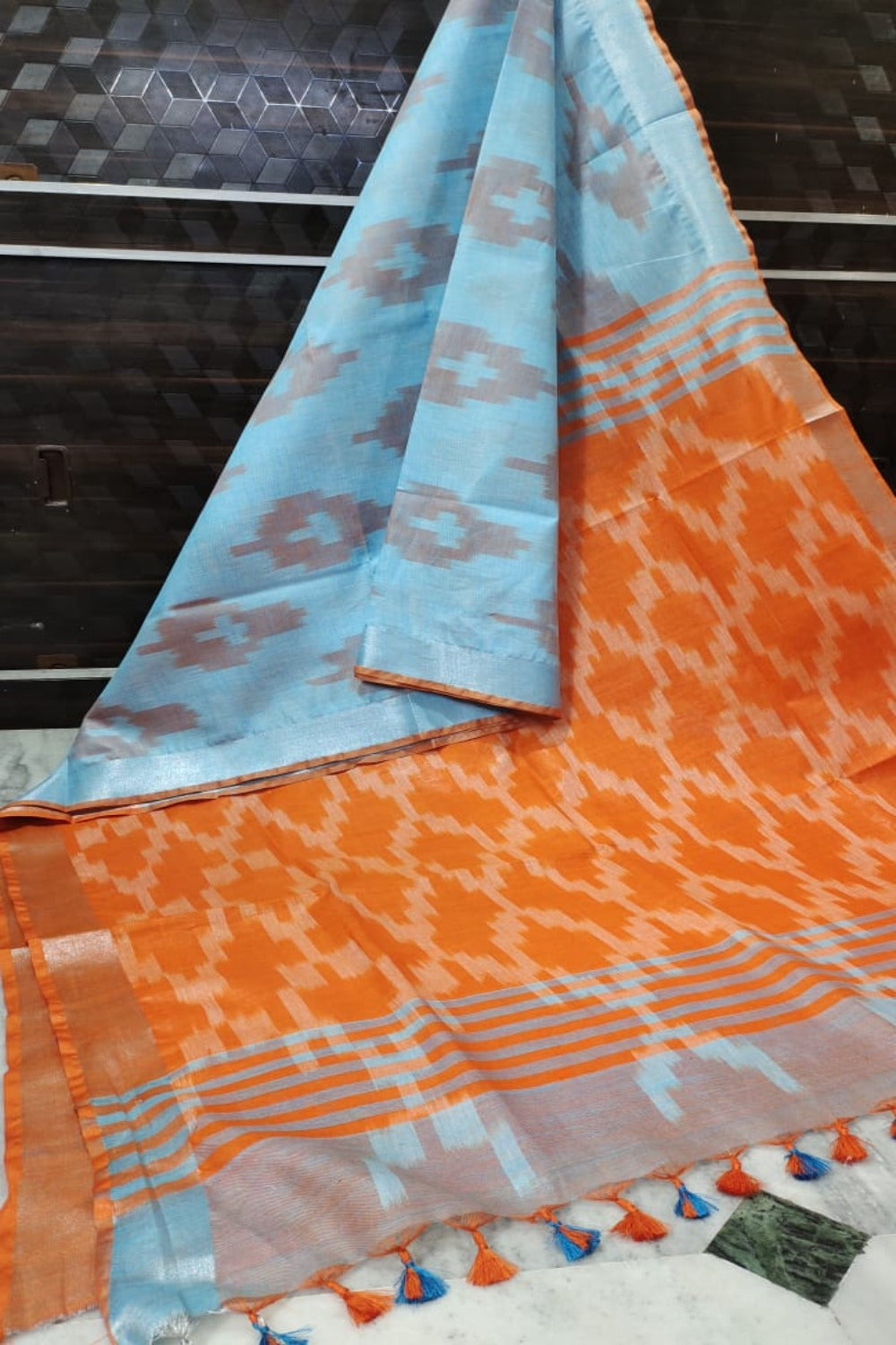 blue cotton ikat handwoven saree - linenworldonline.in