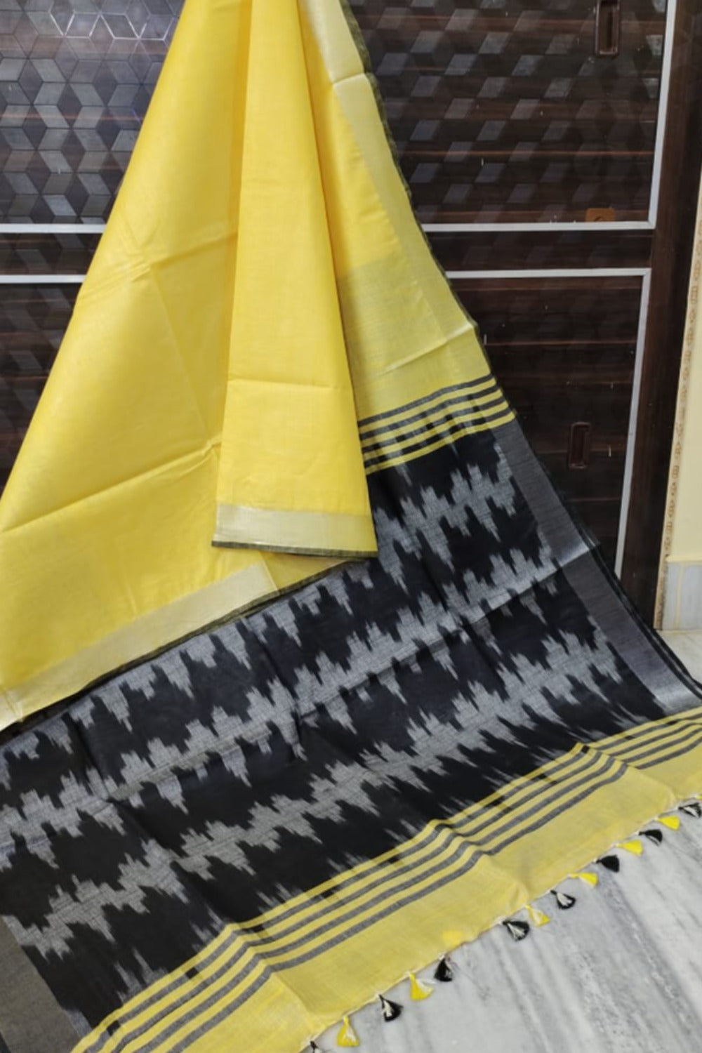 yellow cotton ikat handwoven saree - linenworldonline.in