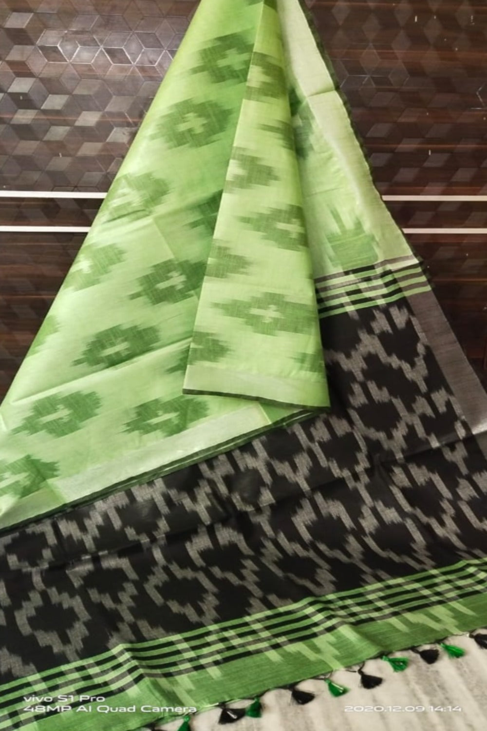 green cotton ikat handwoven saree - linenworldonline.in