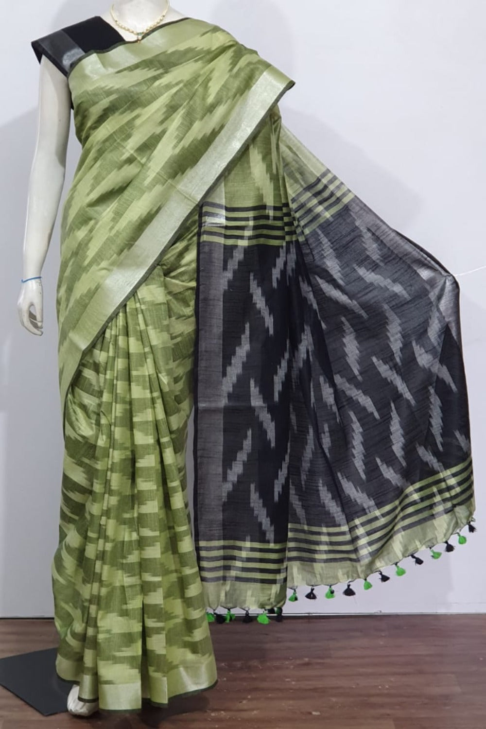 Ikkat hotsell cotton sarees