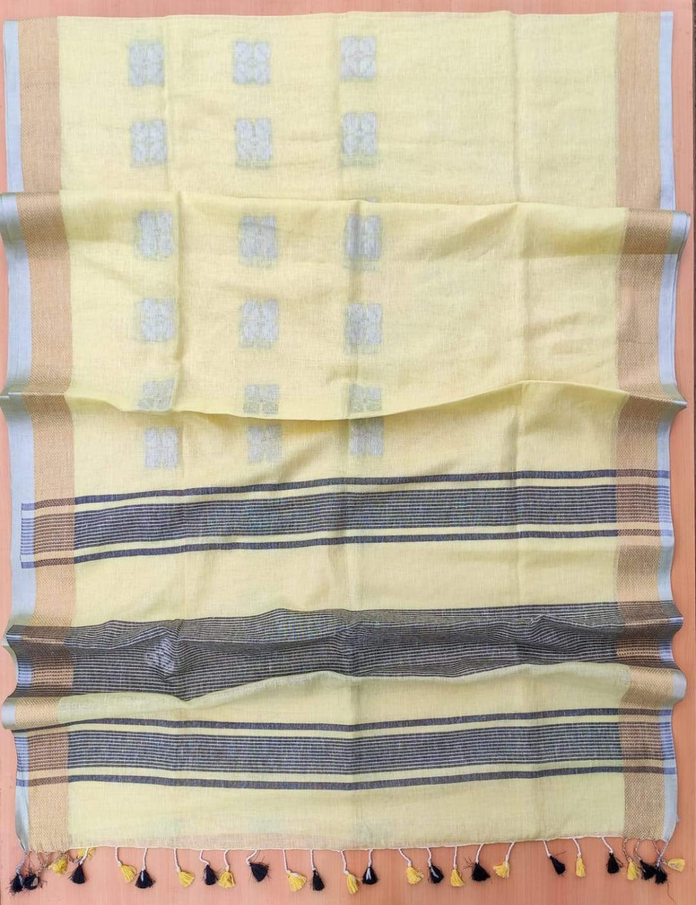 Exclusive Dobi Woven Pure Linen Saree - linenworldonline.in