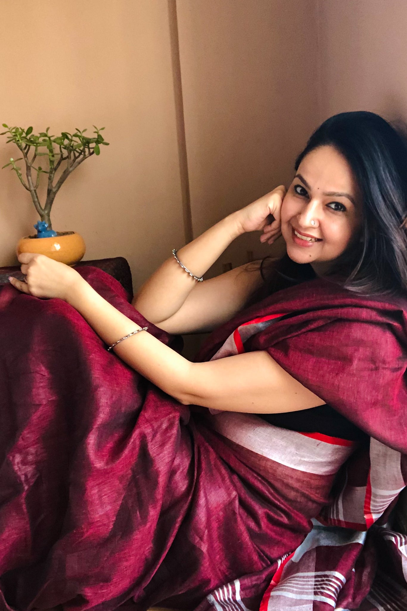 Shakuntala maroon organic pure linen saree - linenworldonline