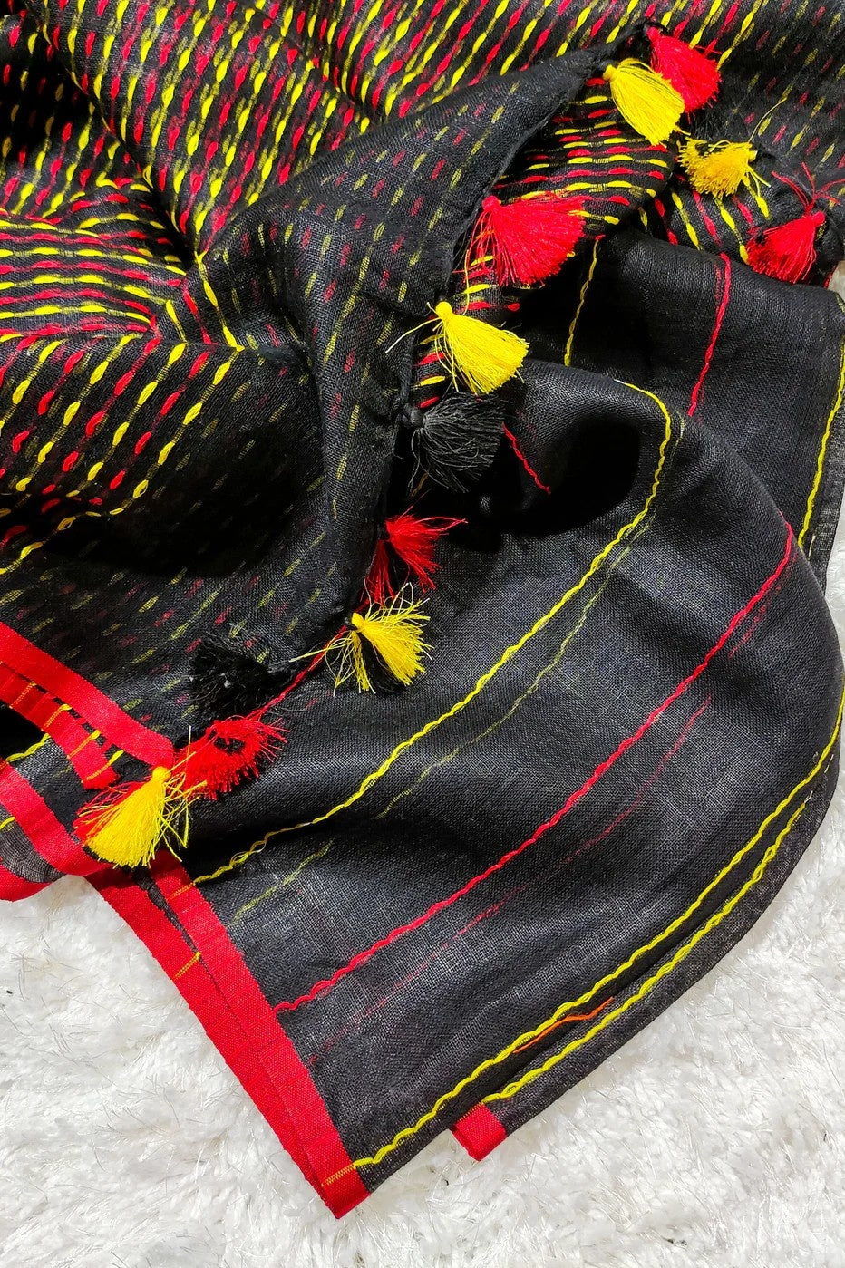 black pure linen kantha woven saree - linenworldonline.in