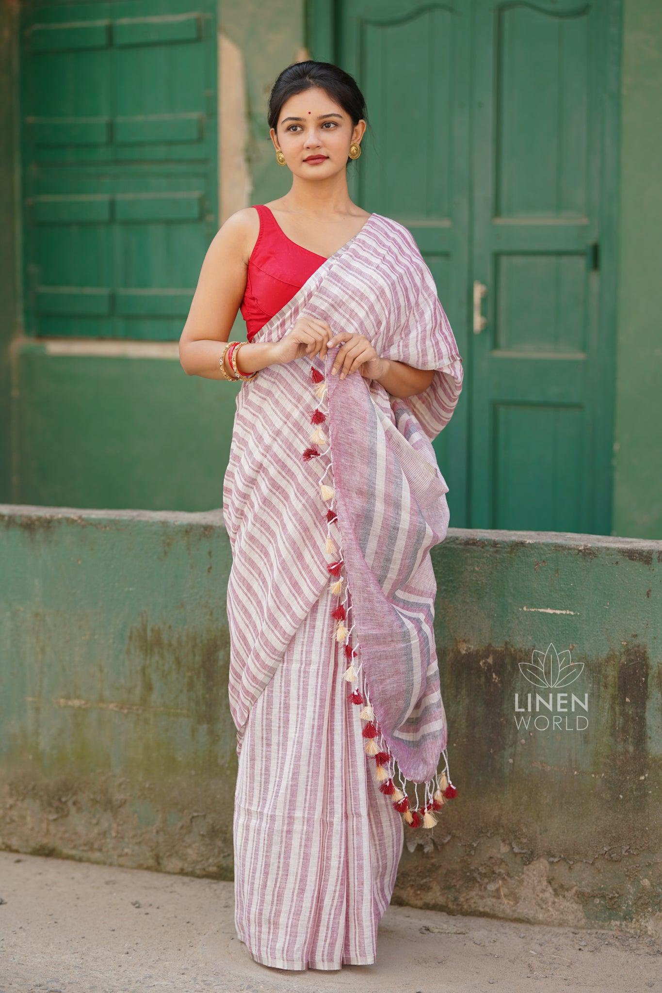 maroon cream handloom pure linen saree - linen world