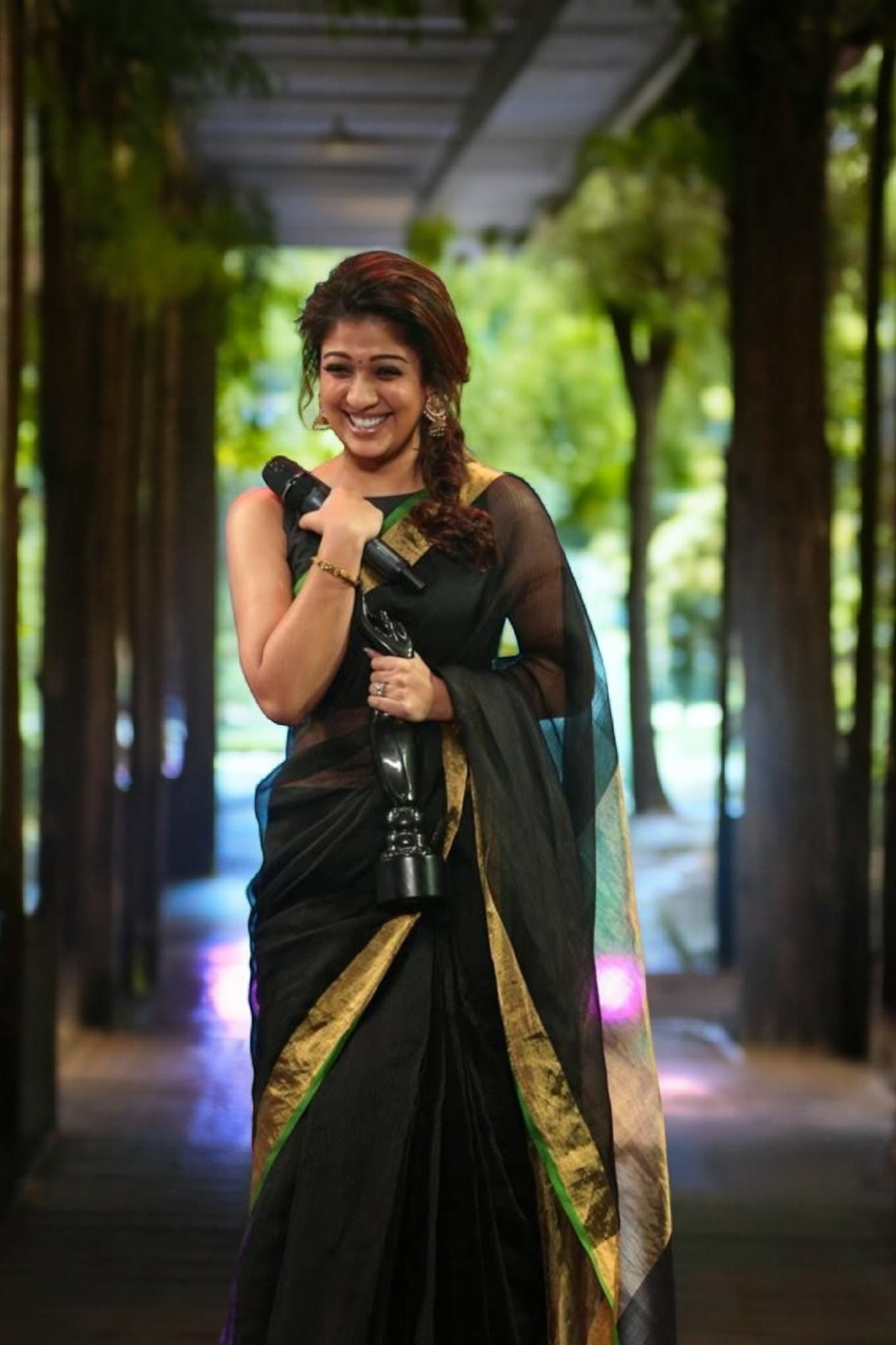 nayanthara in black handloom pure linen saree - linenworldonline.in