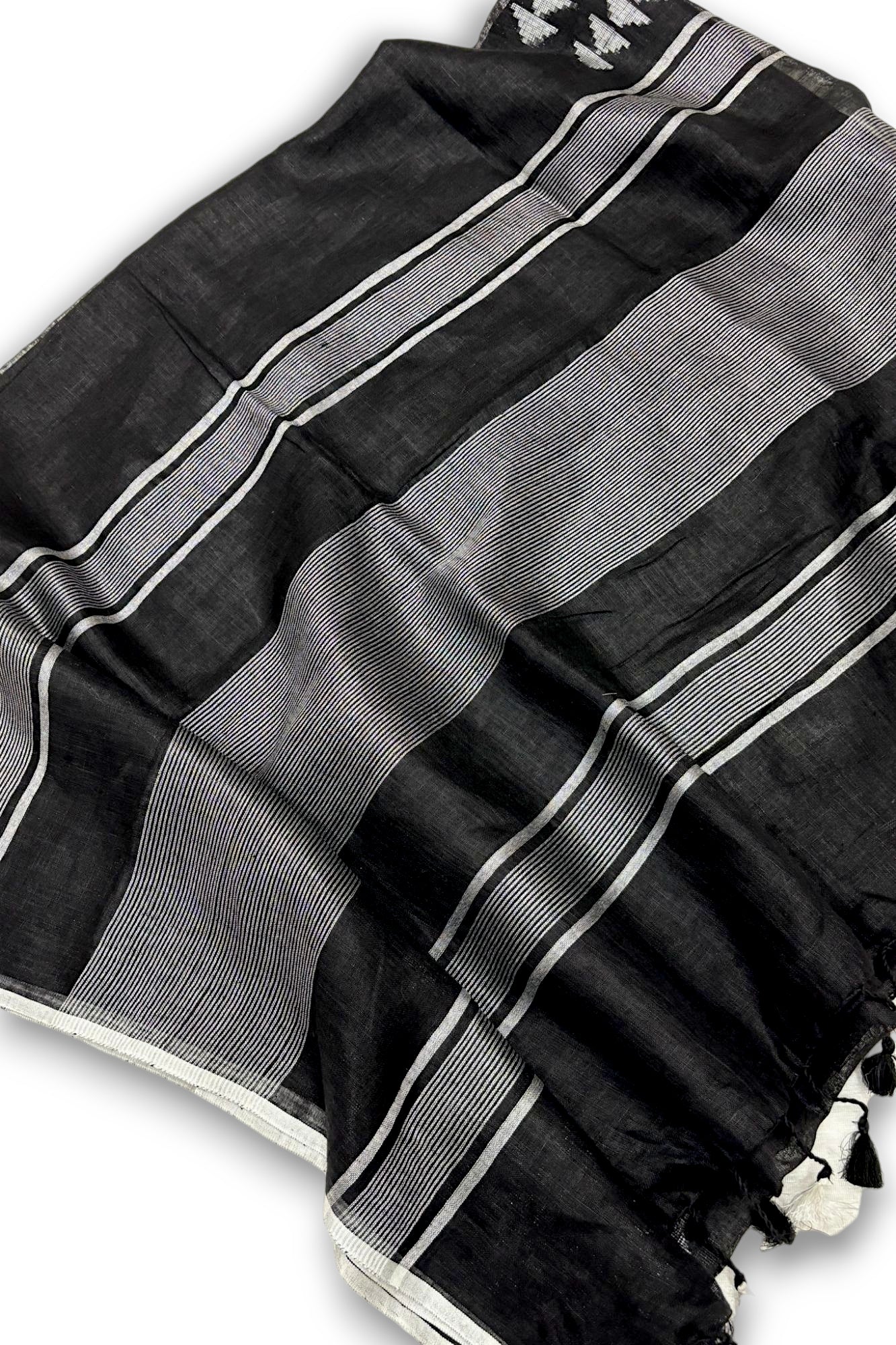 lavana (black pure linen saree) | linenworldonline.in