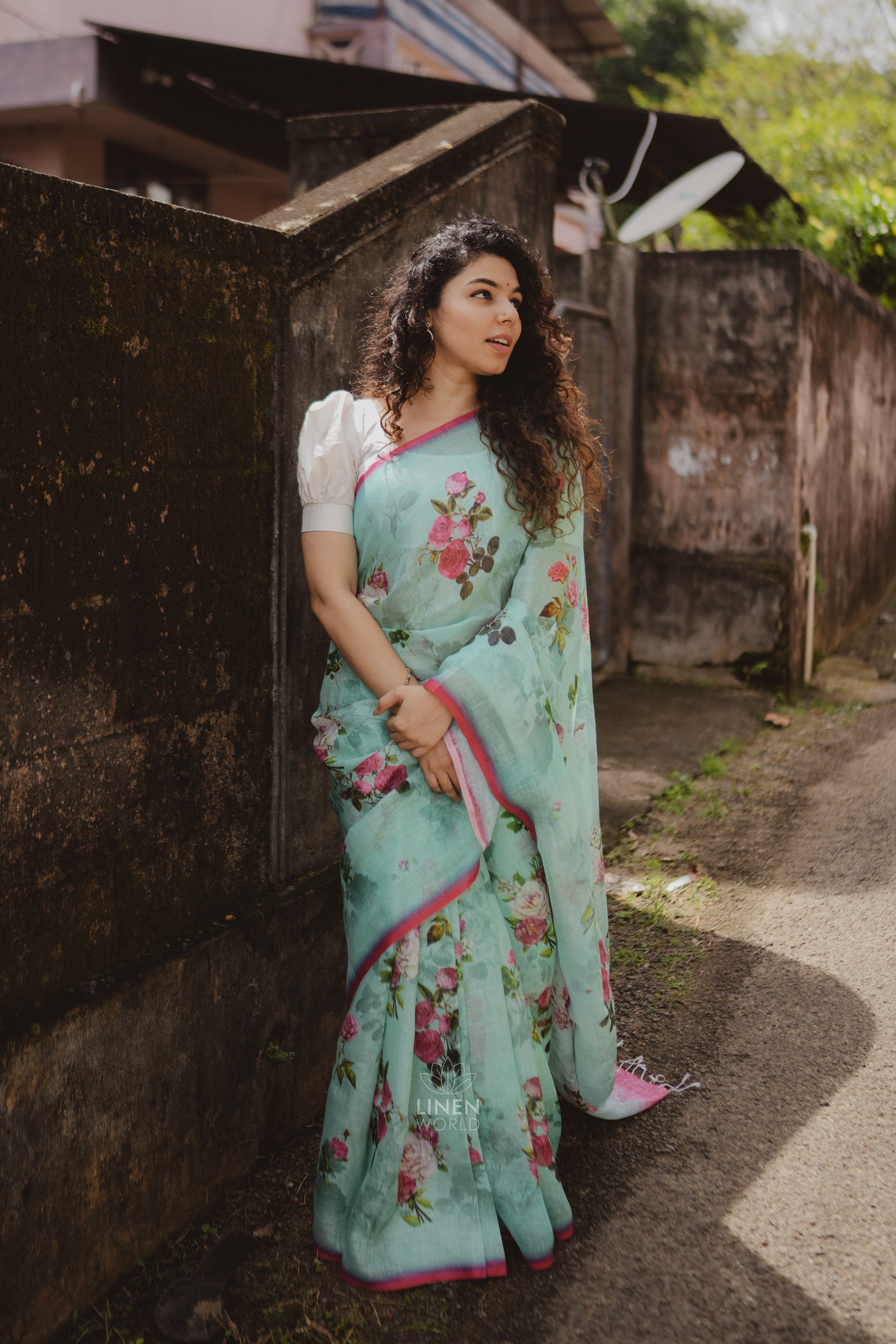 fariah: green digital printed pure linen sari - linenworldonline.in