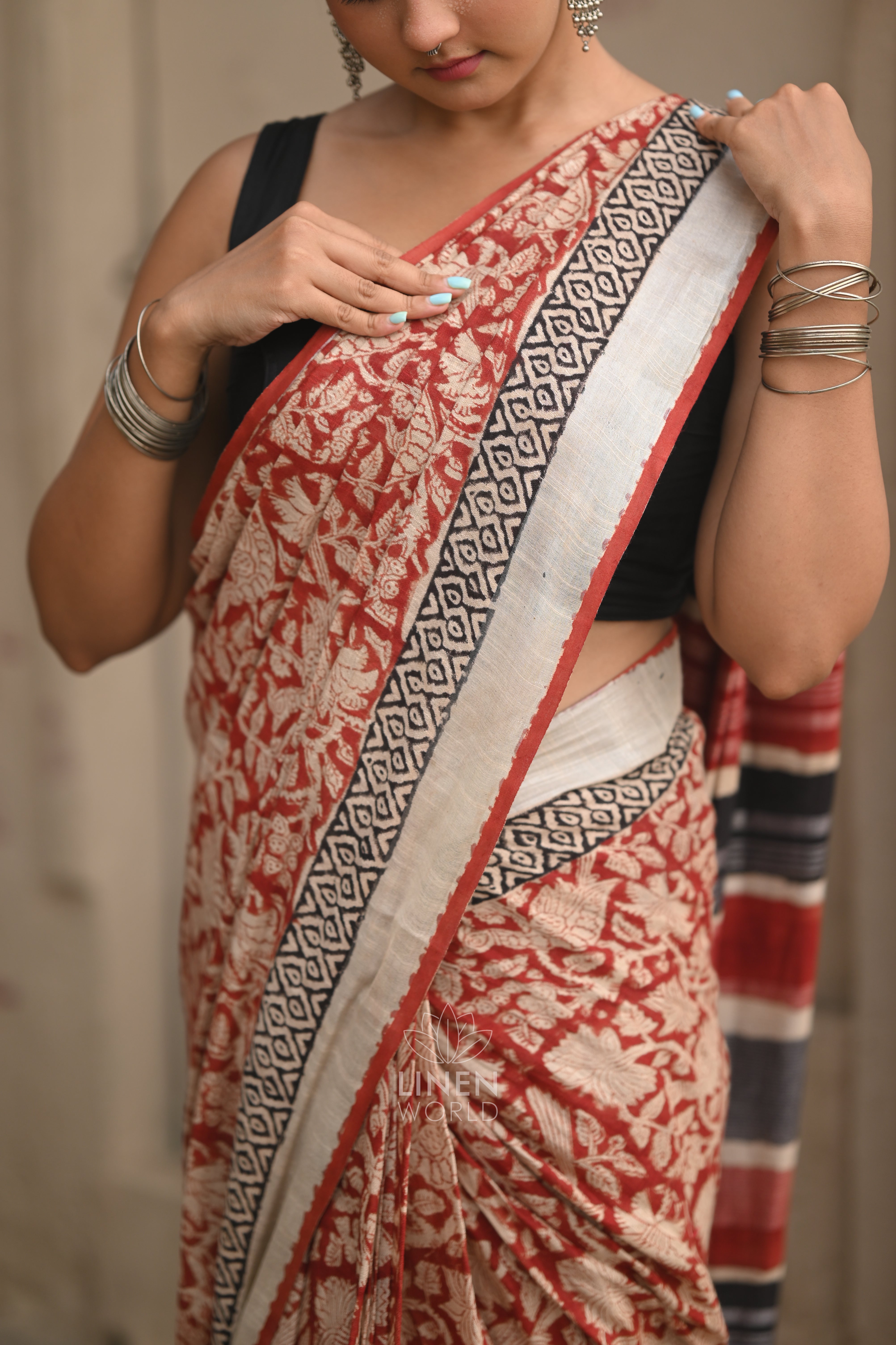 rust block printed semi linen saree - linenworldonline.in